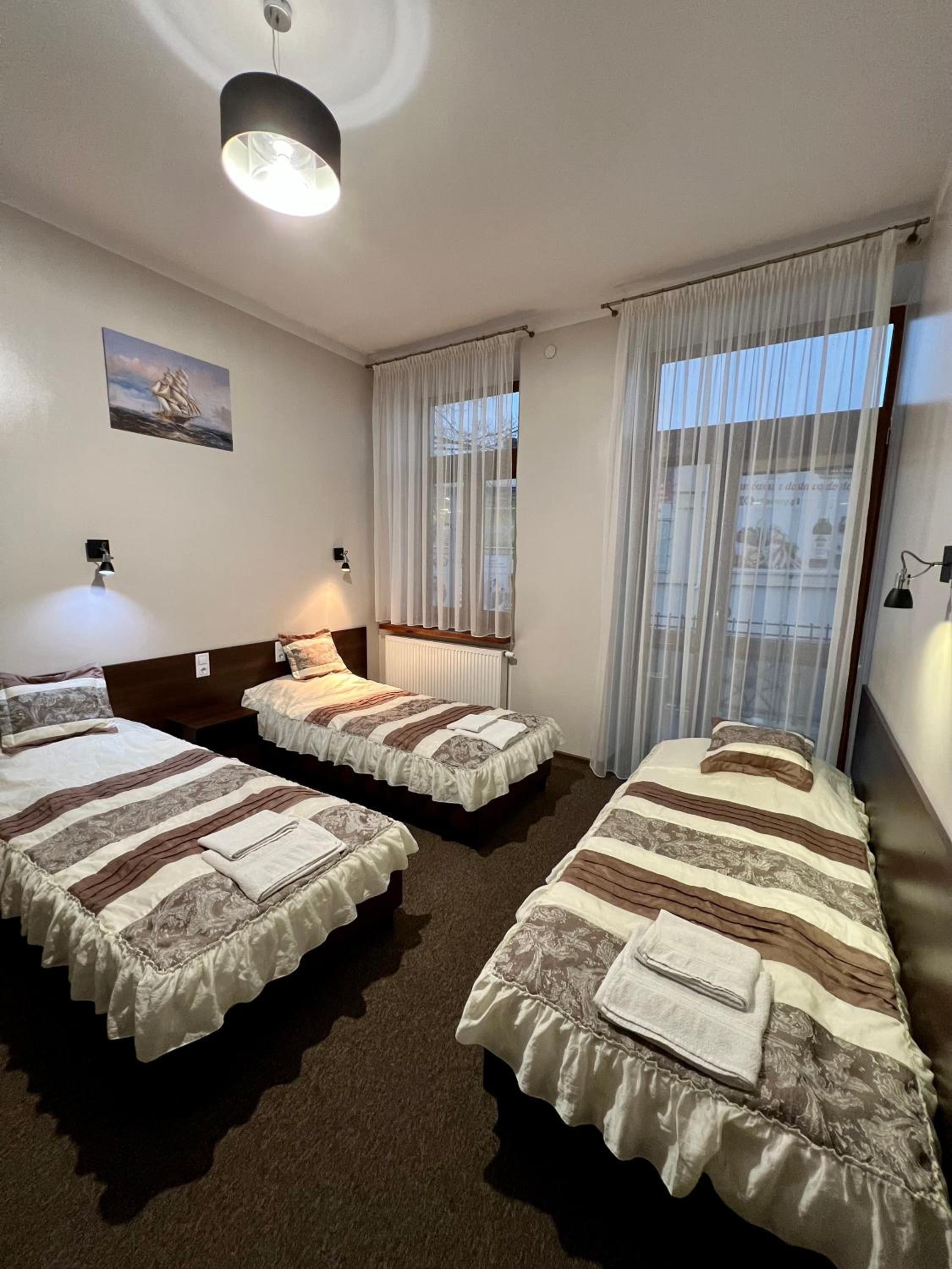 Triple Room - Photo 1