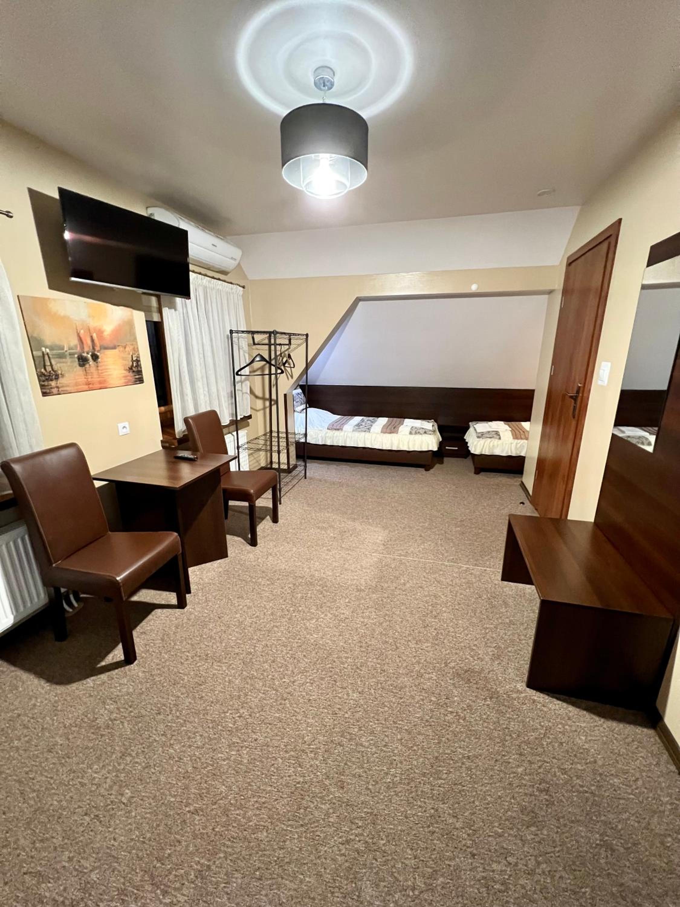 Quadruple Room - Photo 3