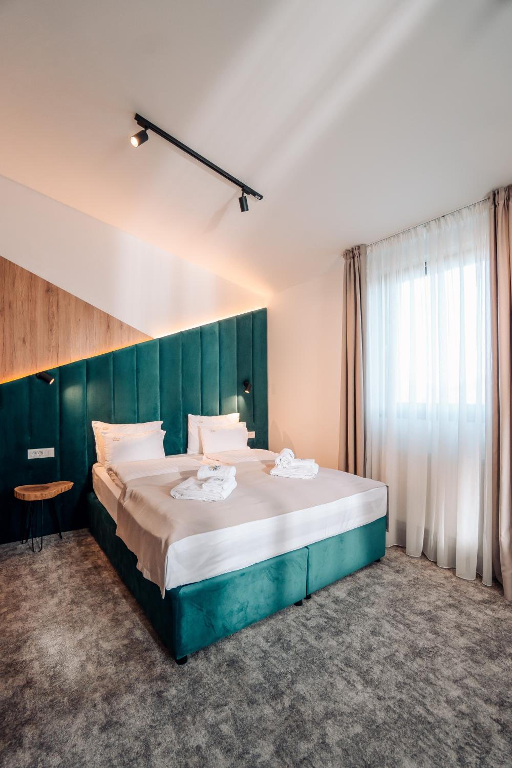 Double Room with Mountain View