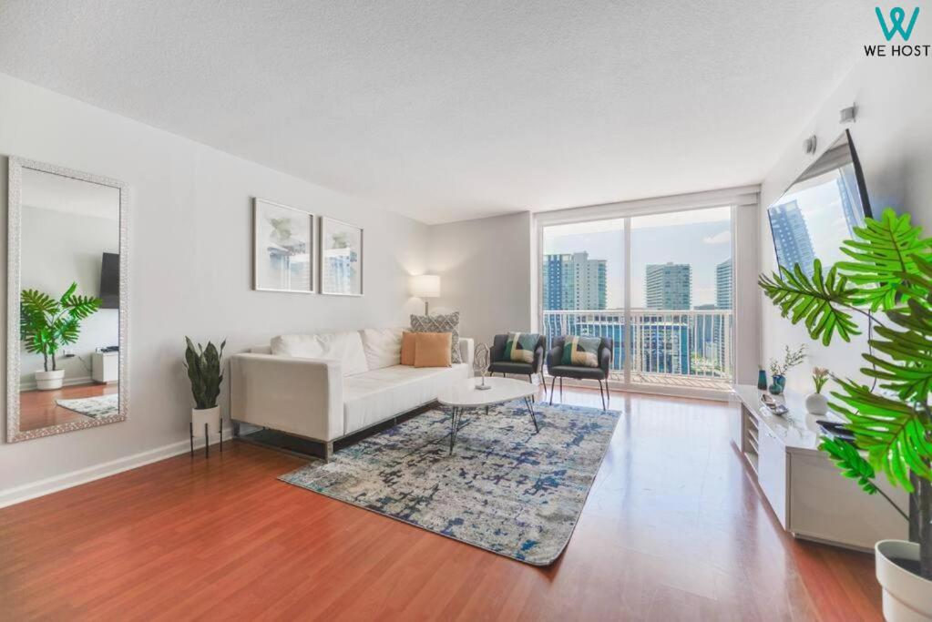 Three-Bedroom Apartment photo 1