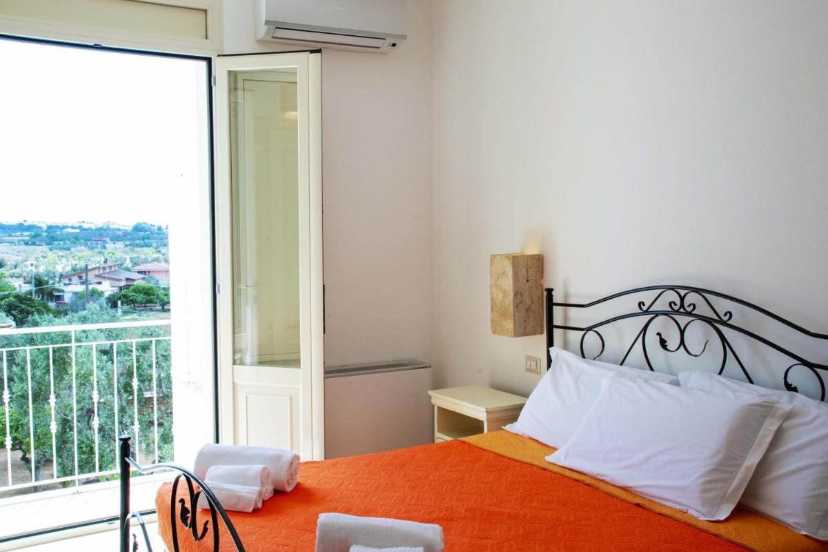 Standard Double Room photo 2