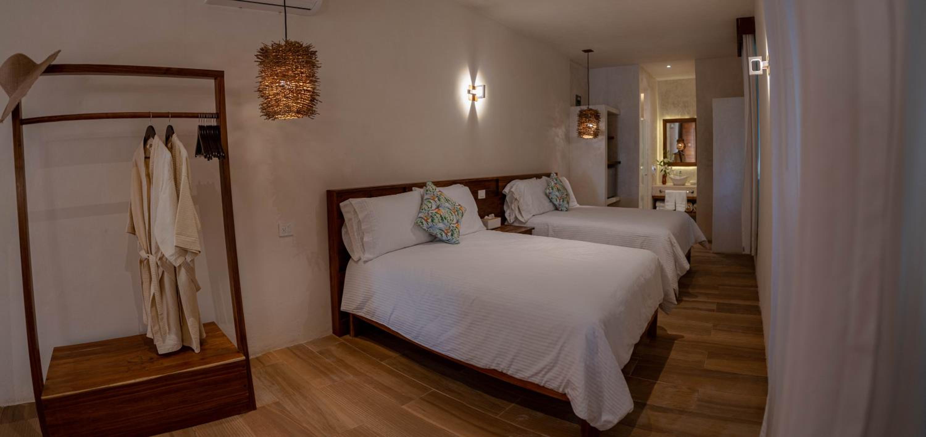 Double Room with Garden View - Photo 3
