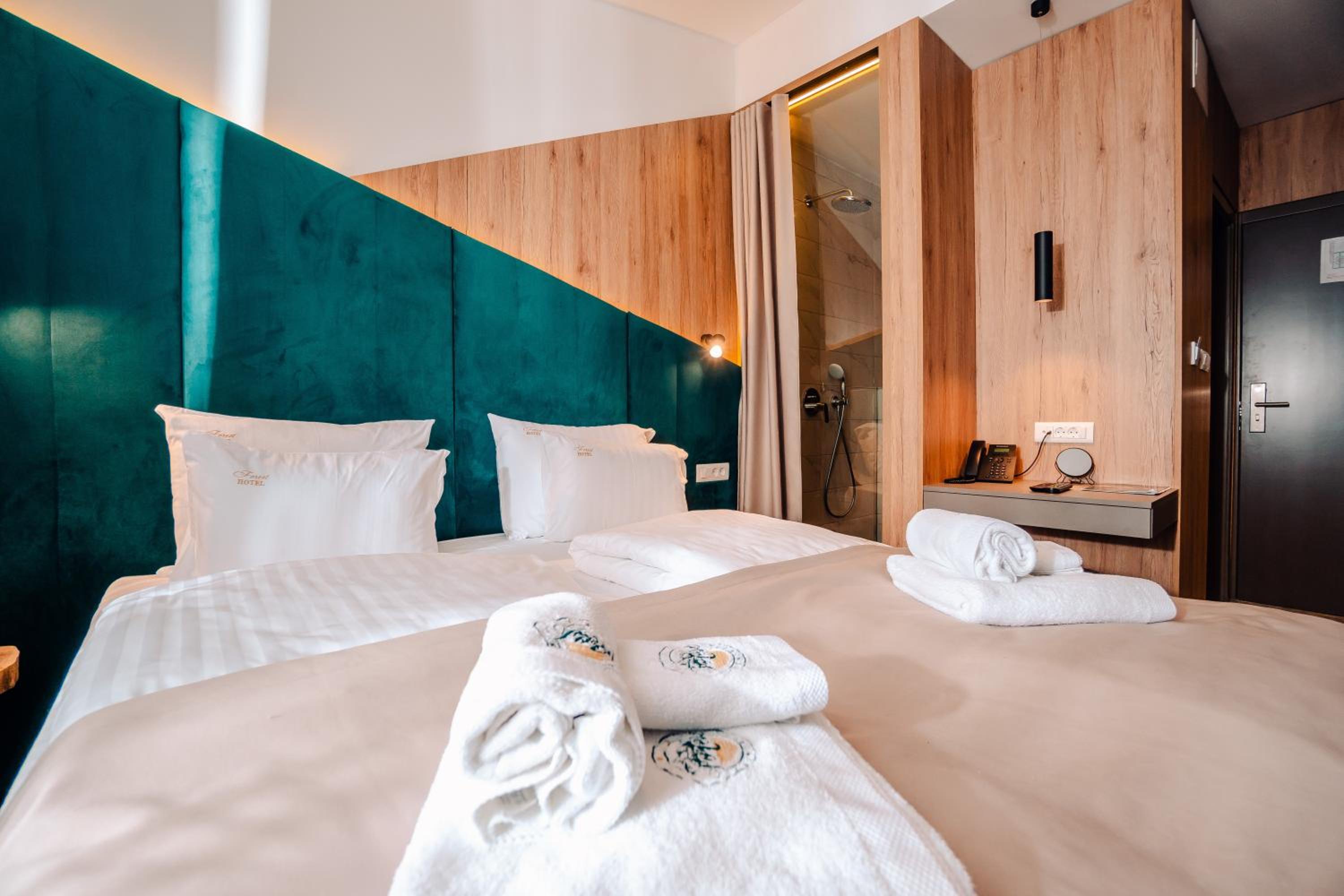 Premium Quadruple Room