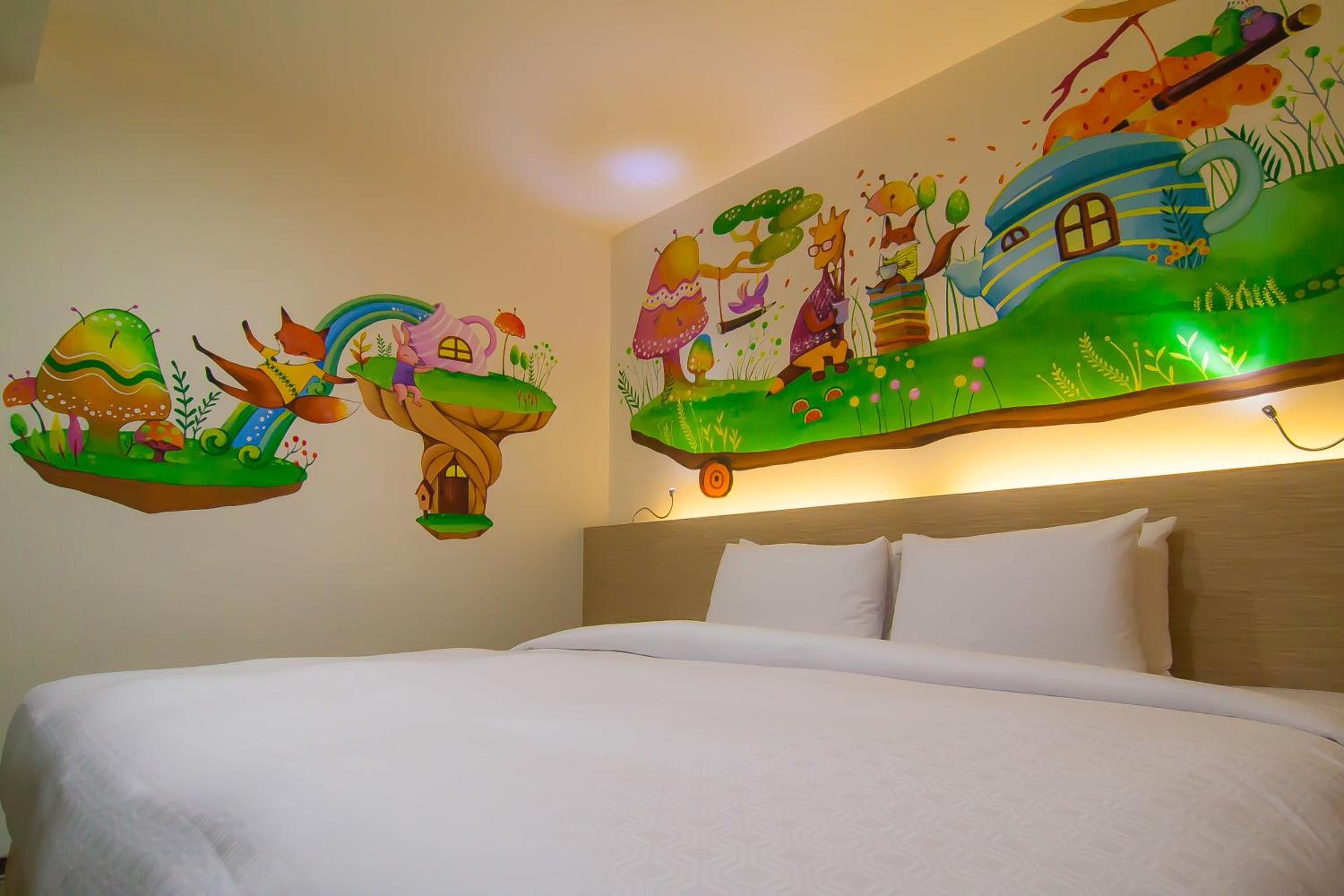 King Room with Bathtub photo 3