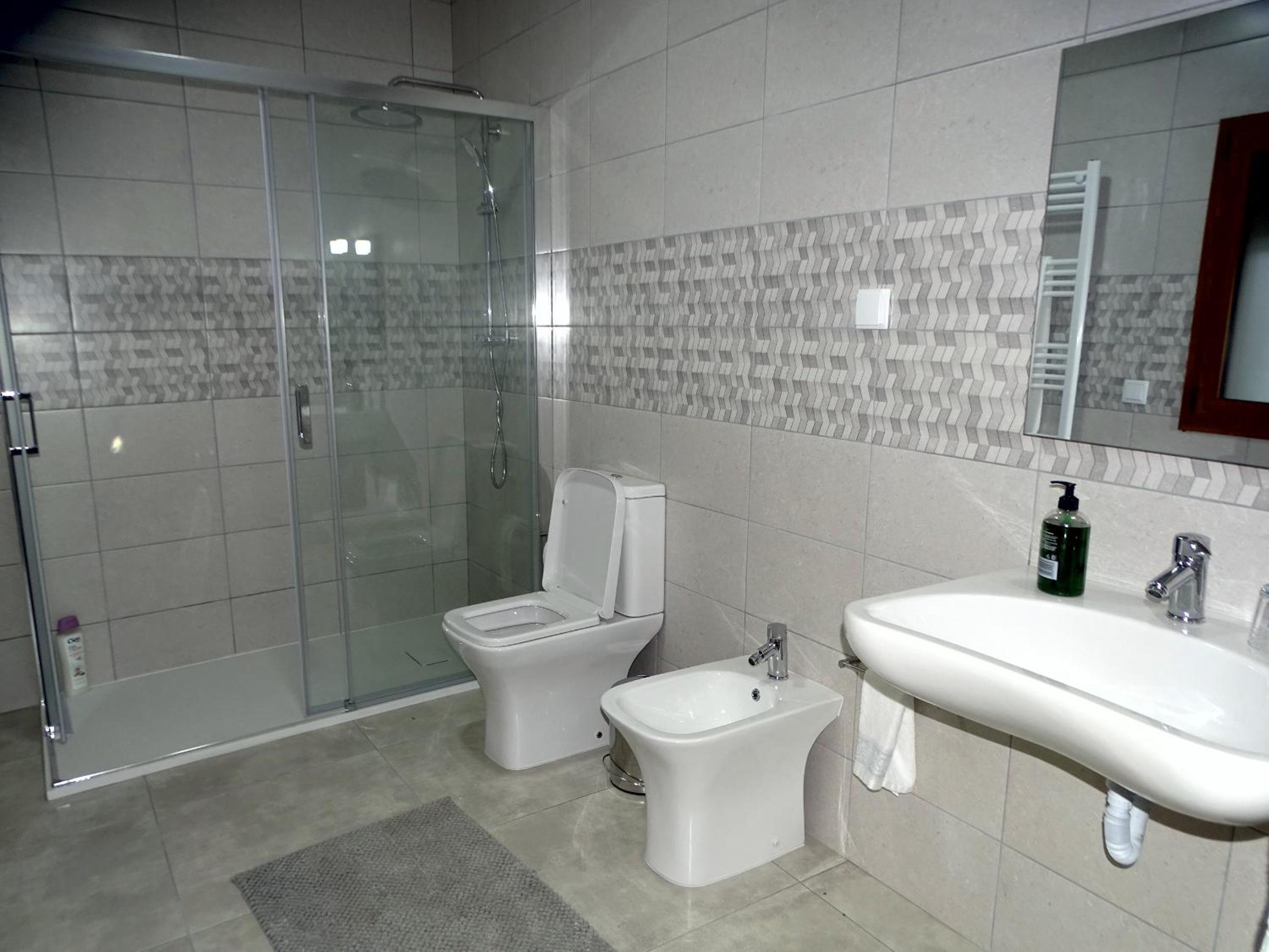 Double Room - Disability Access photo 3