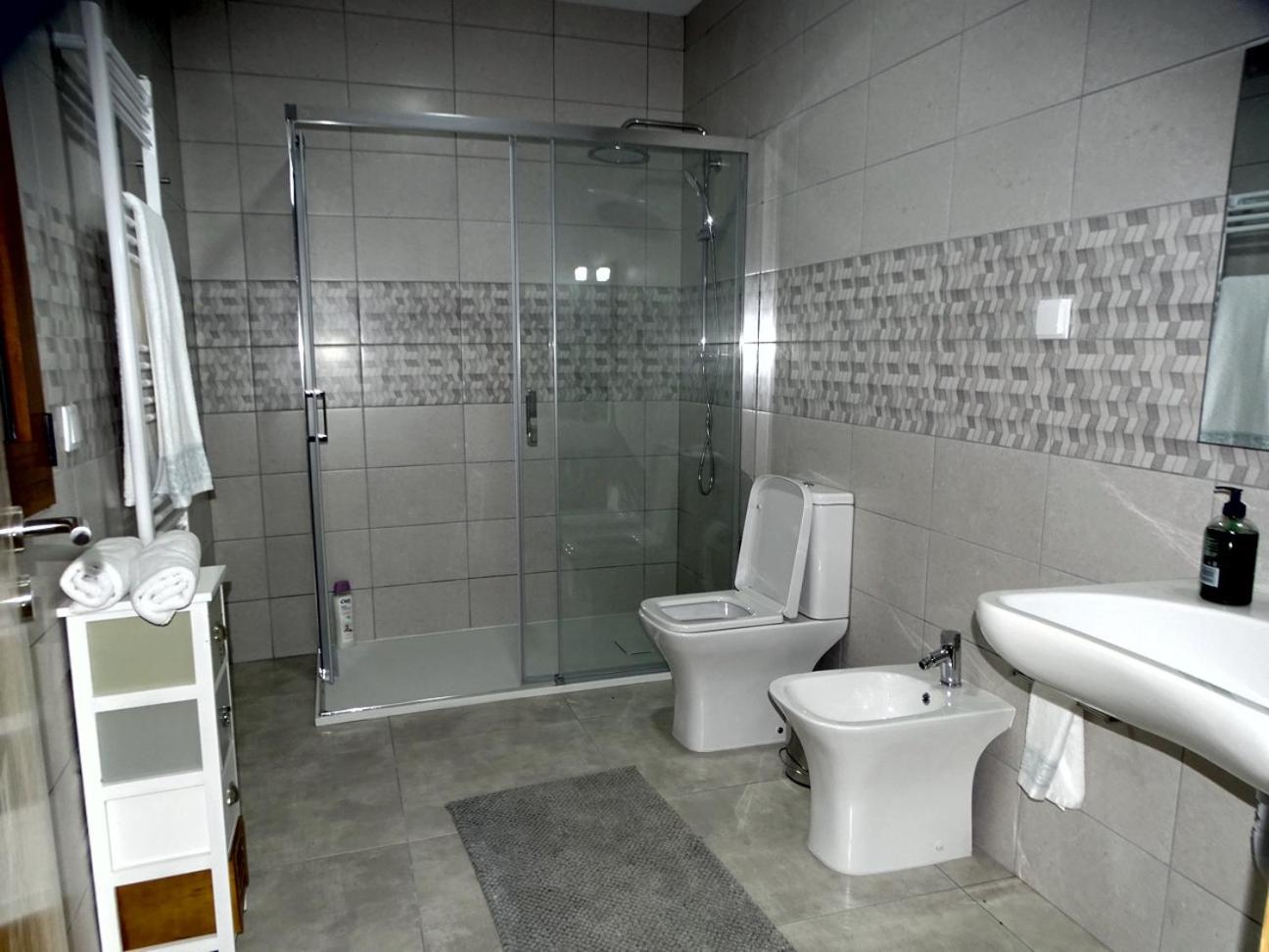 Double Room - Disability Access photo 2