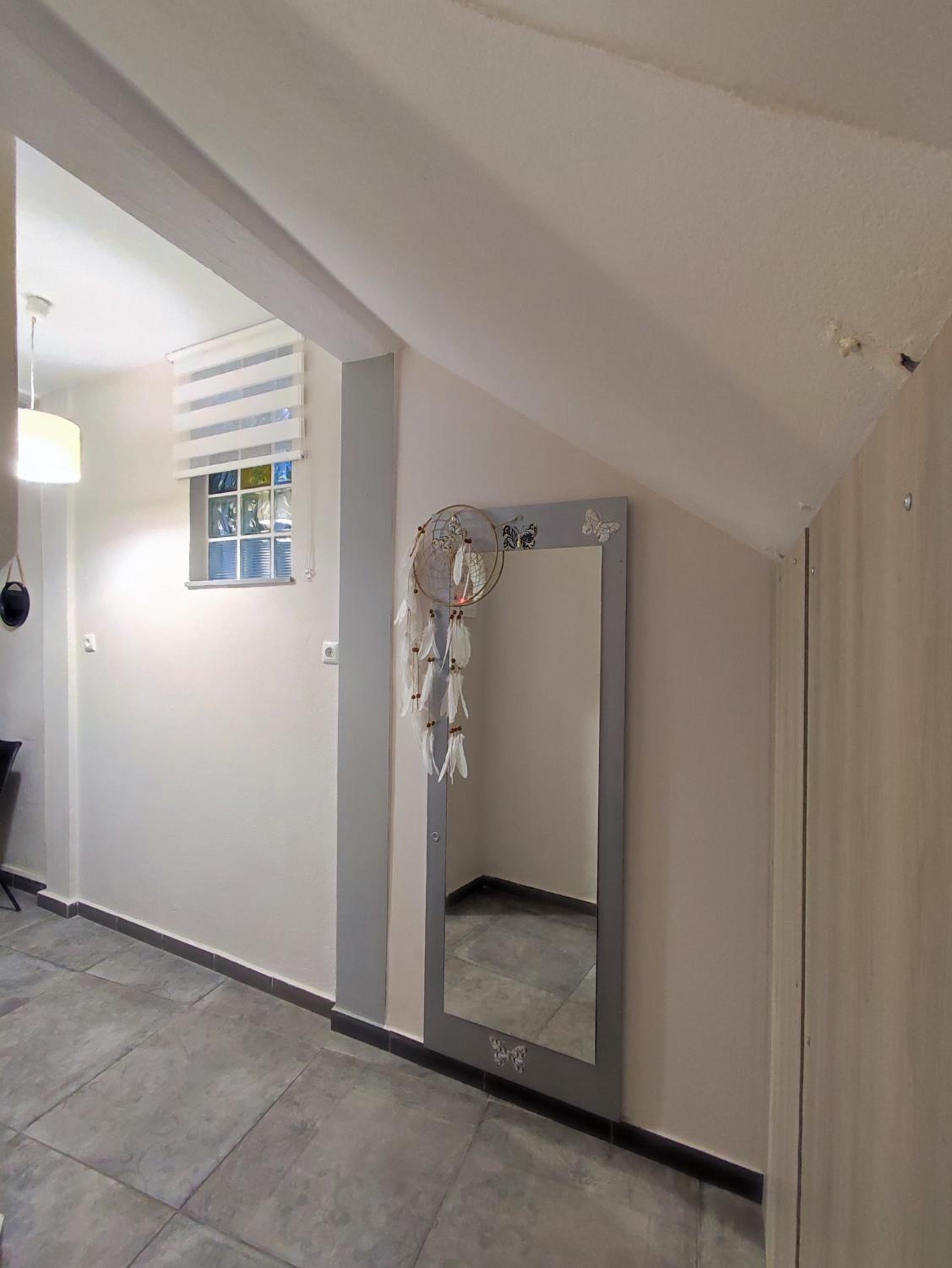 Family Room with Private Bathroom - Photo 43