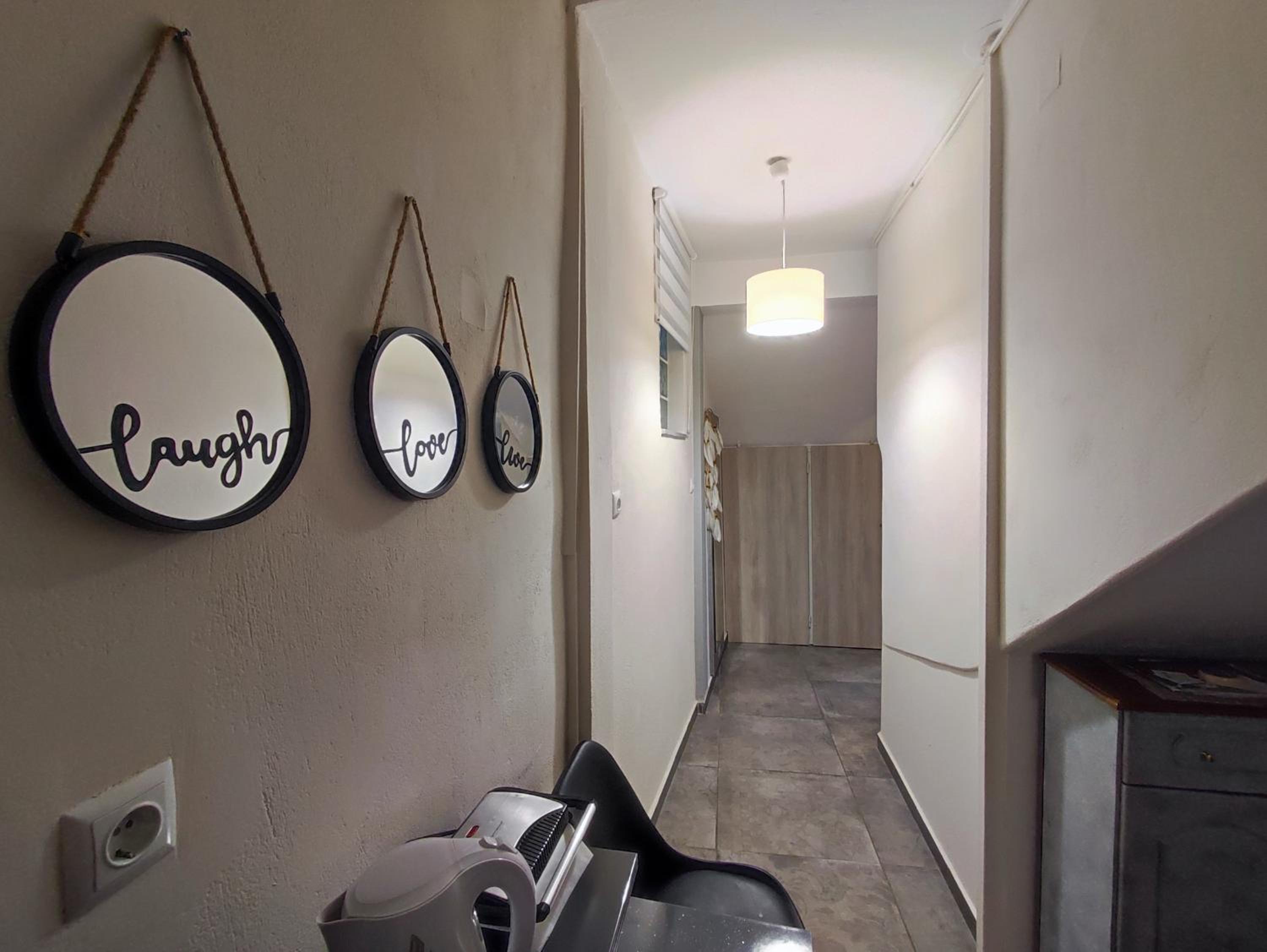 Family Room with Private Bathroom - Photo 42