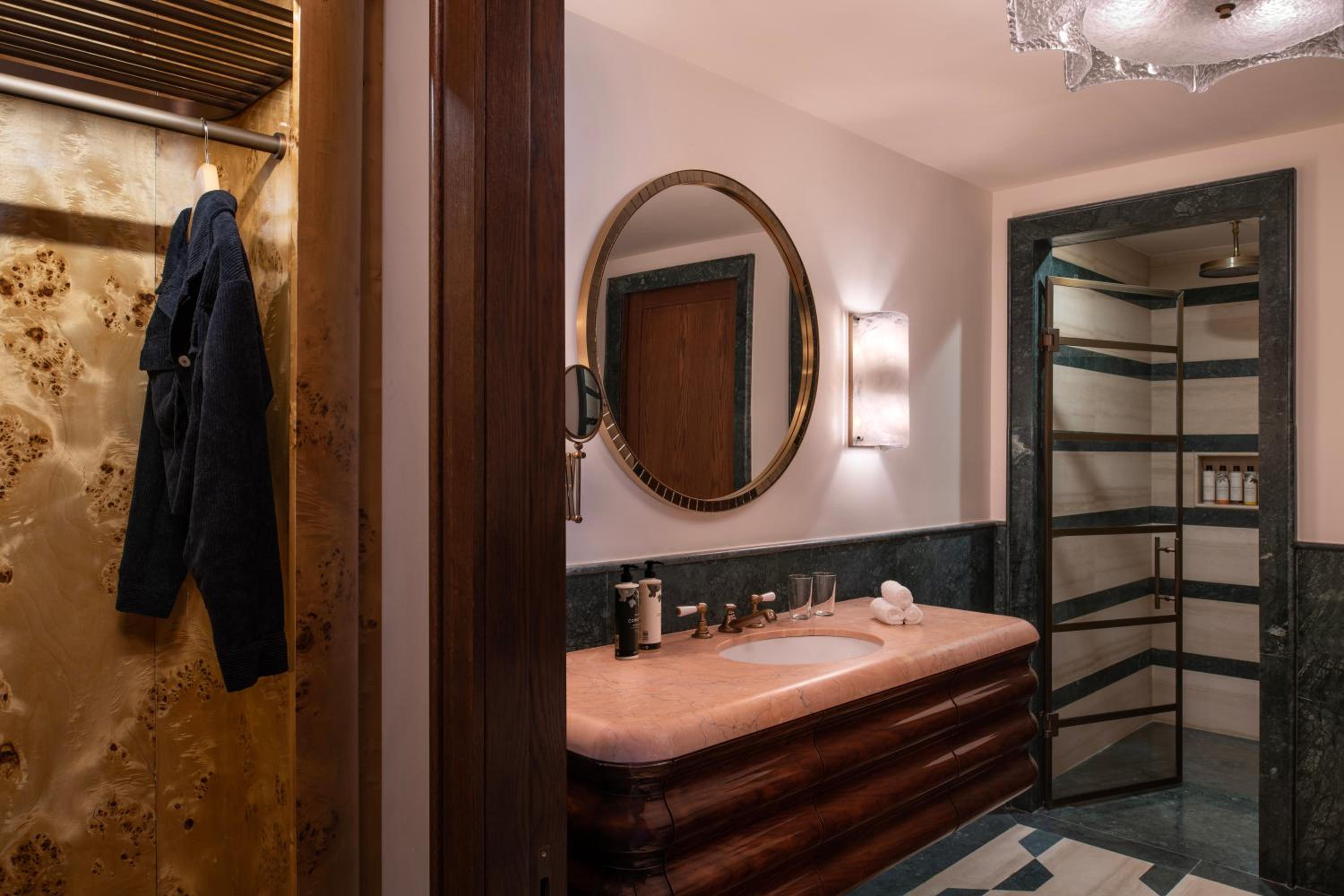 Park View Suite  - Photo 2