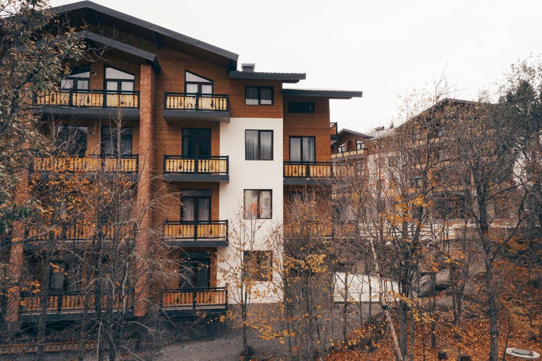 Apartment with Garden View - Photo 9
