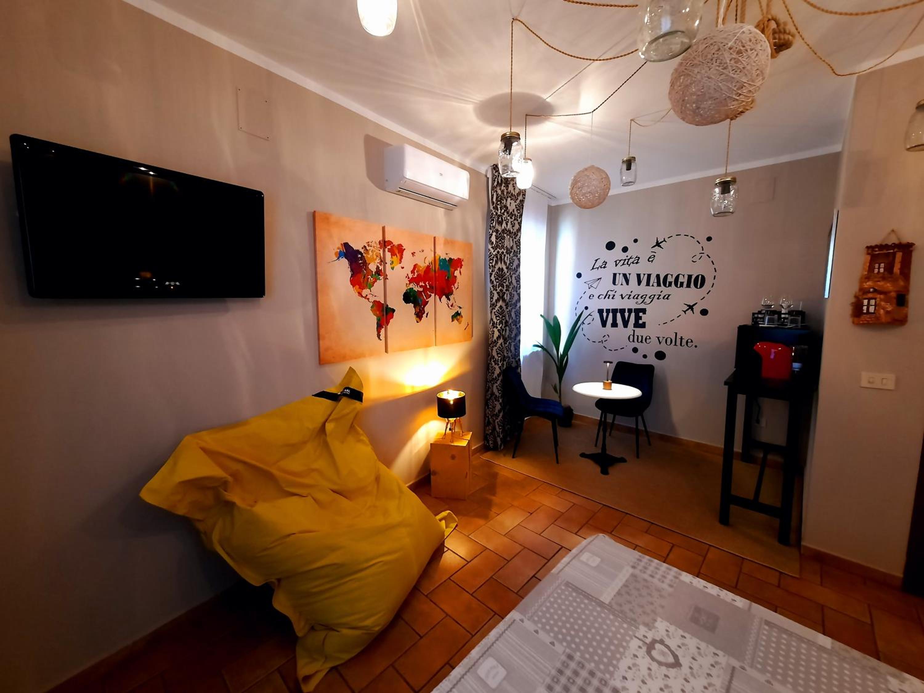 Superior King Room photo 2