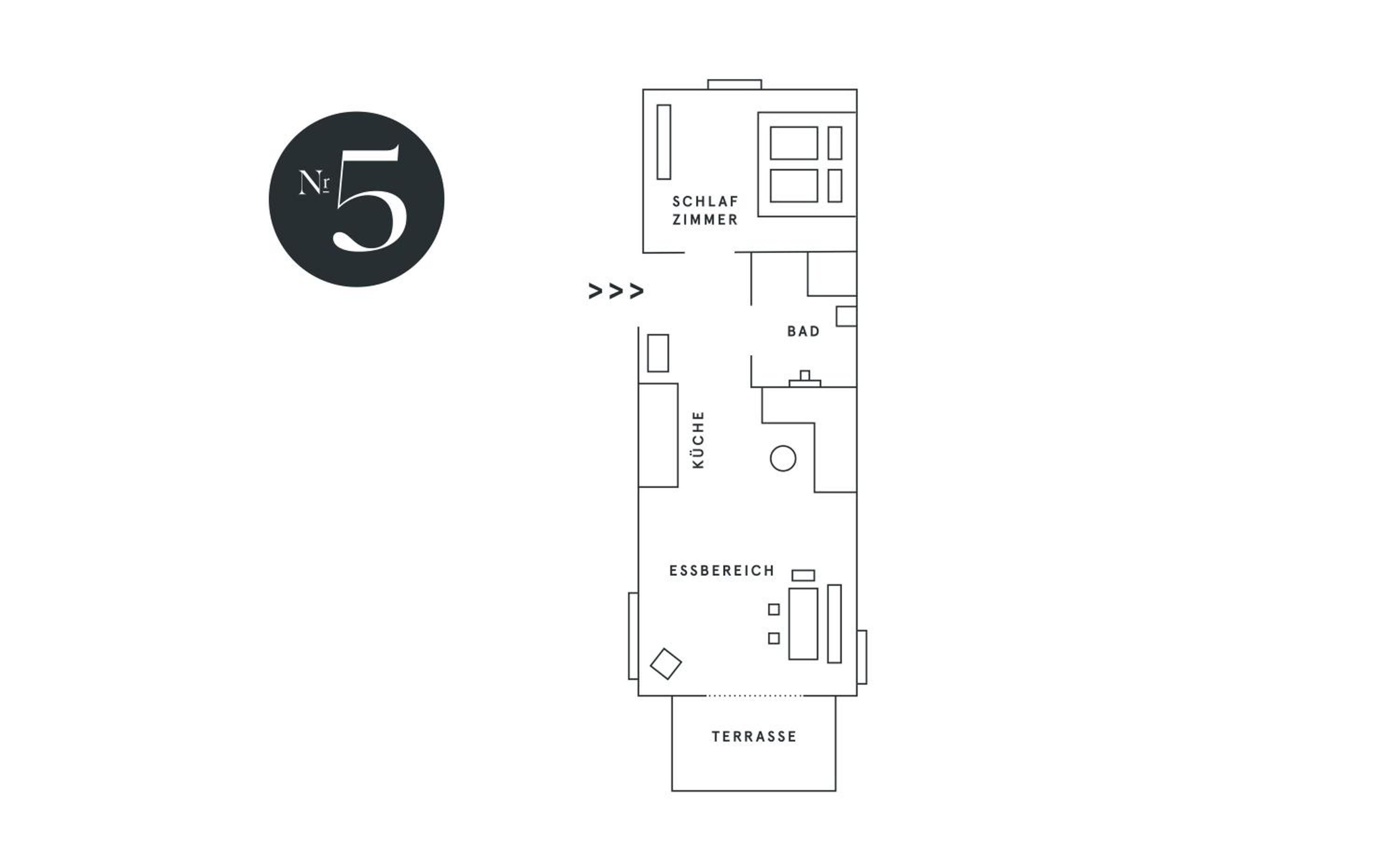 Apartment with Balcony photo 2