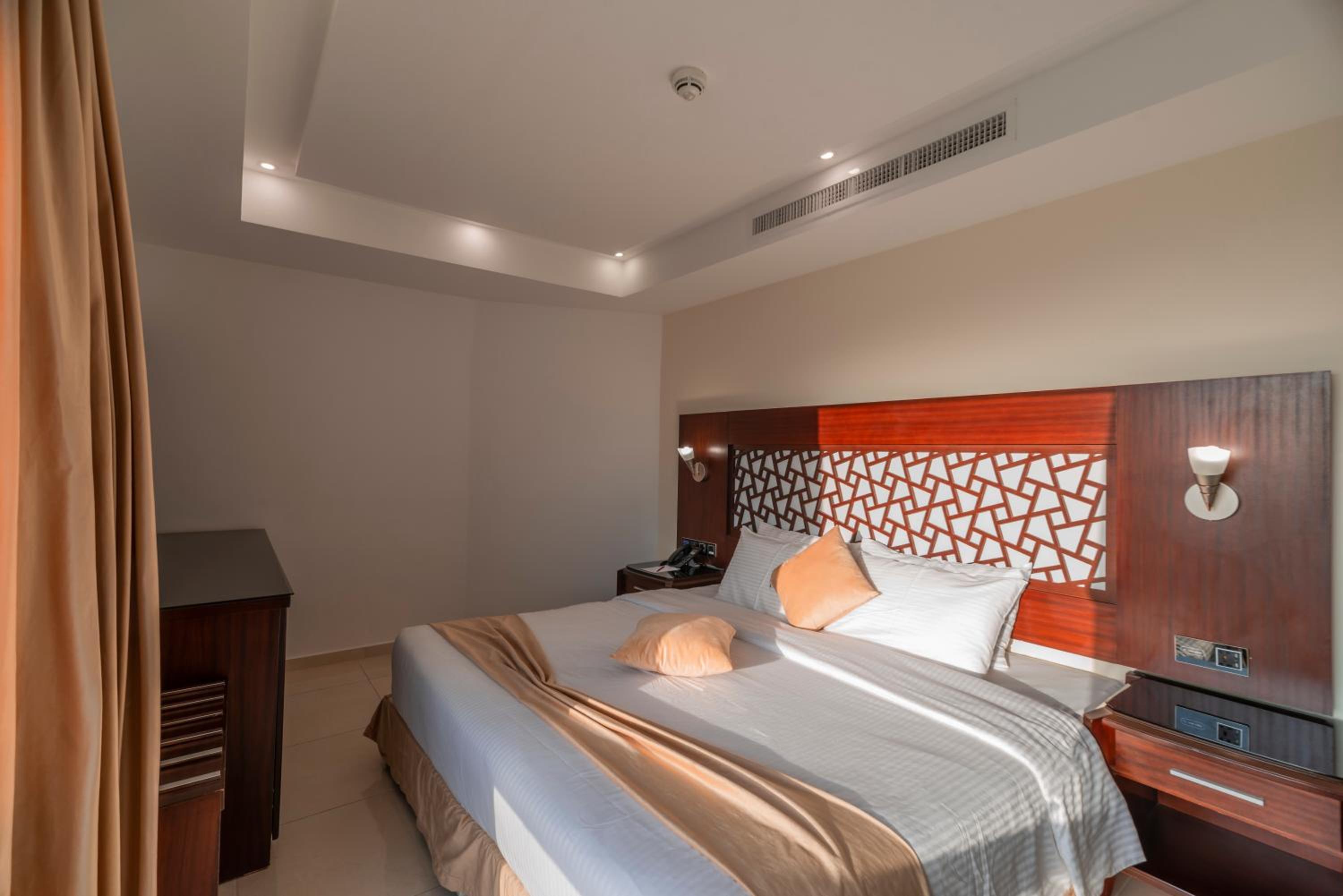 Standard Double or Twin Room - Photo 1