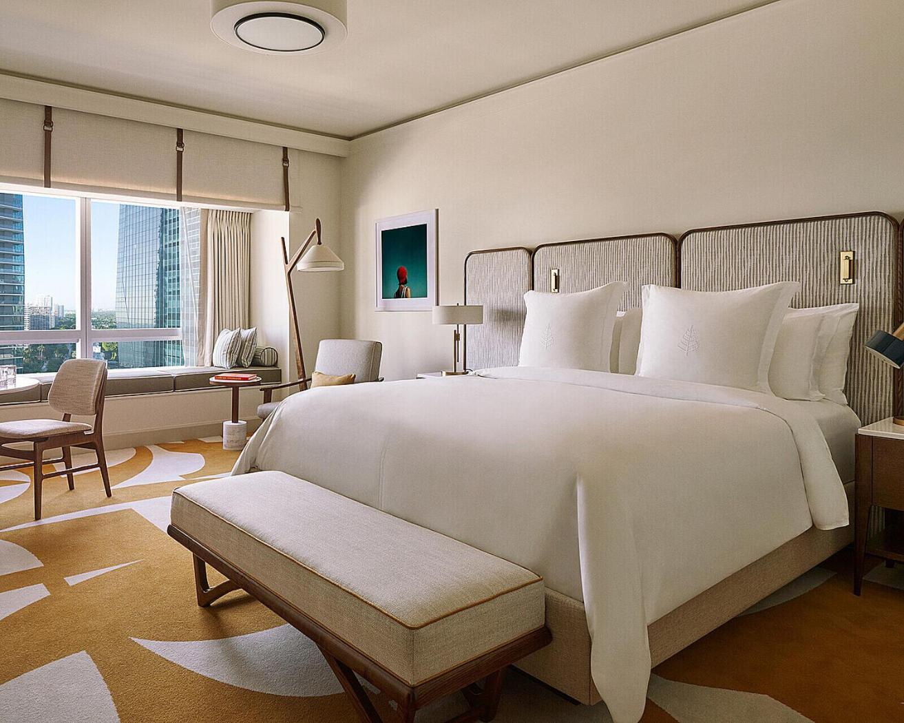 Premier Cityscape Access Room King