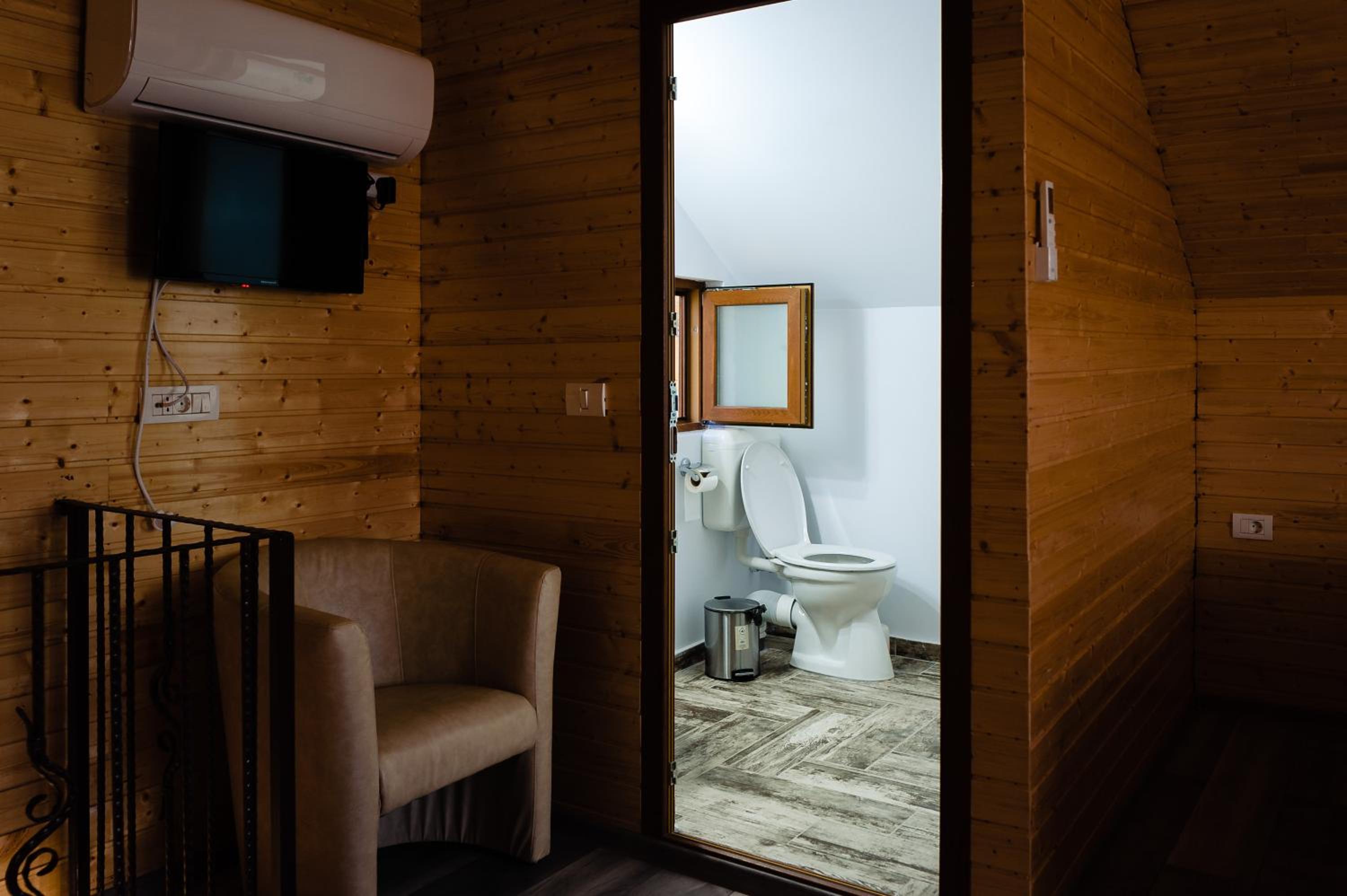 One-Bedroom Apartment - Photo 19