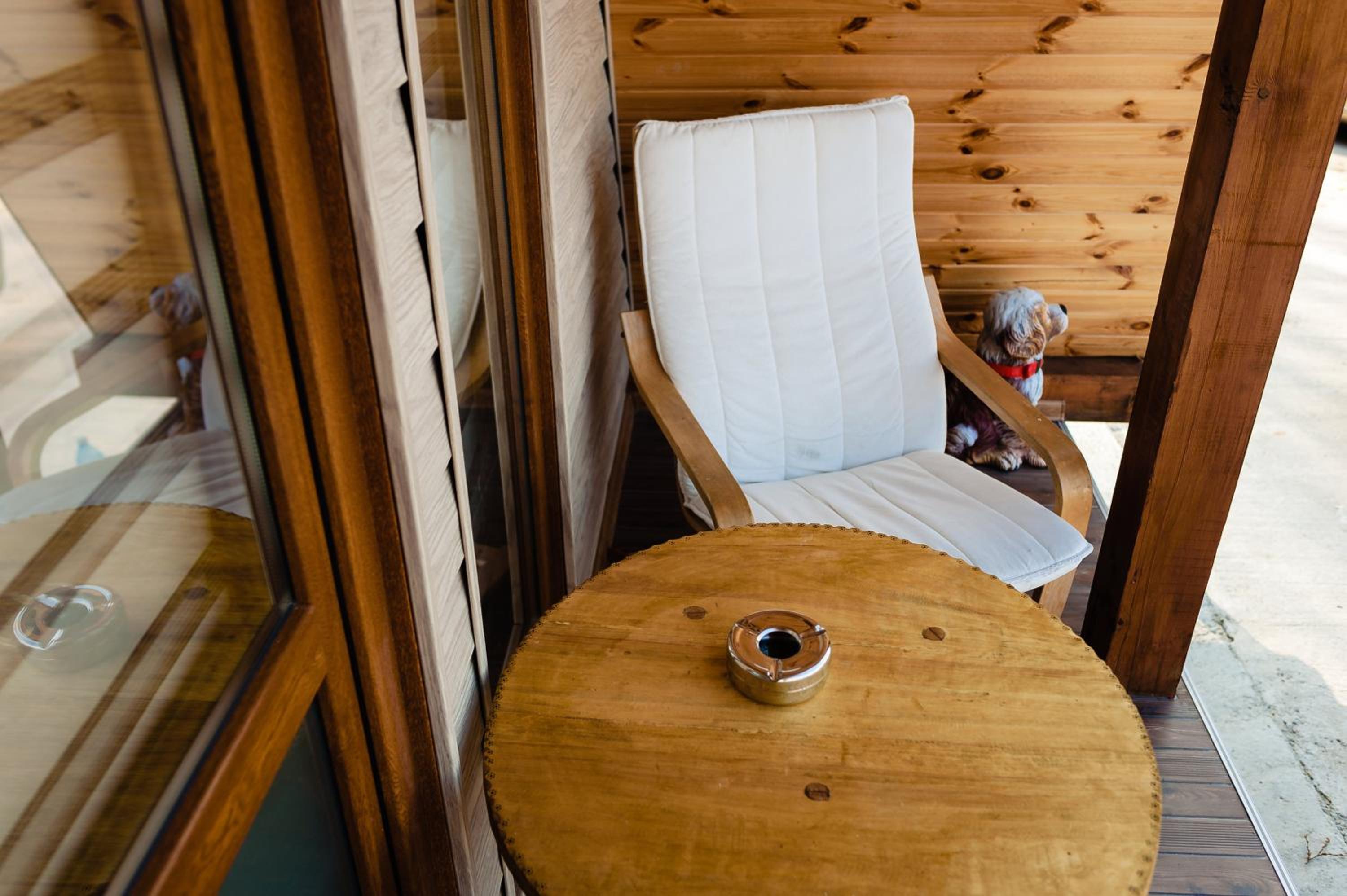One-Bedroom House - Photo 17
