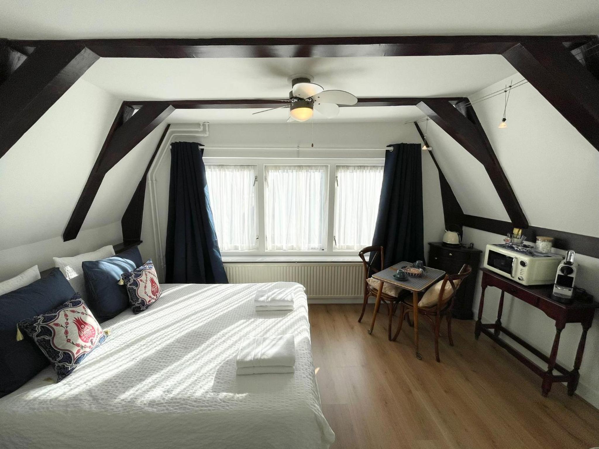 Deluxe Double Room photo 2