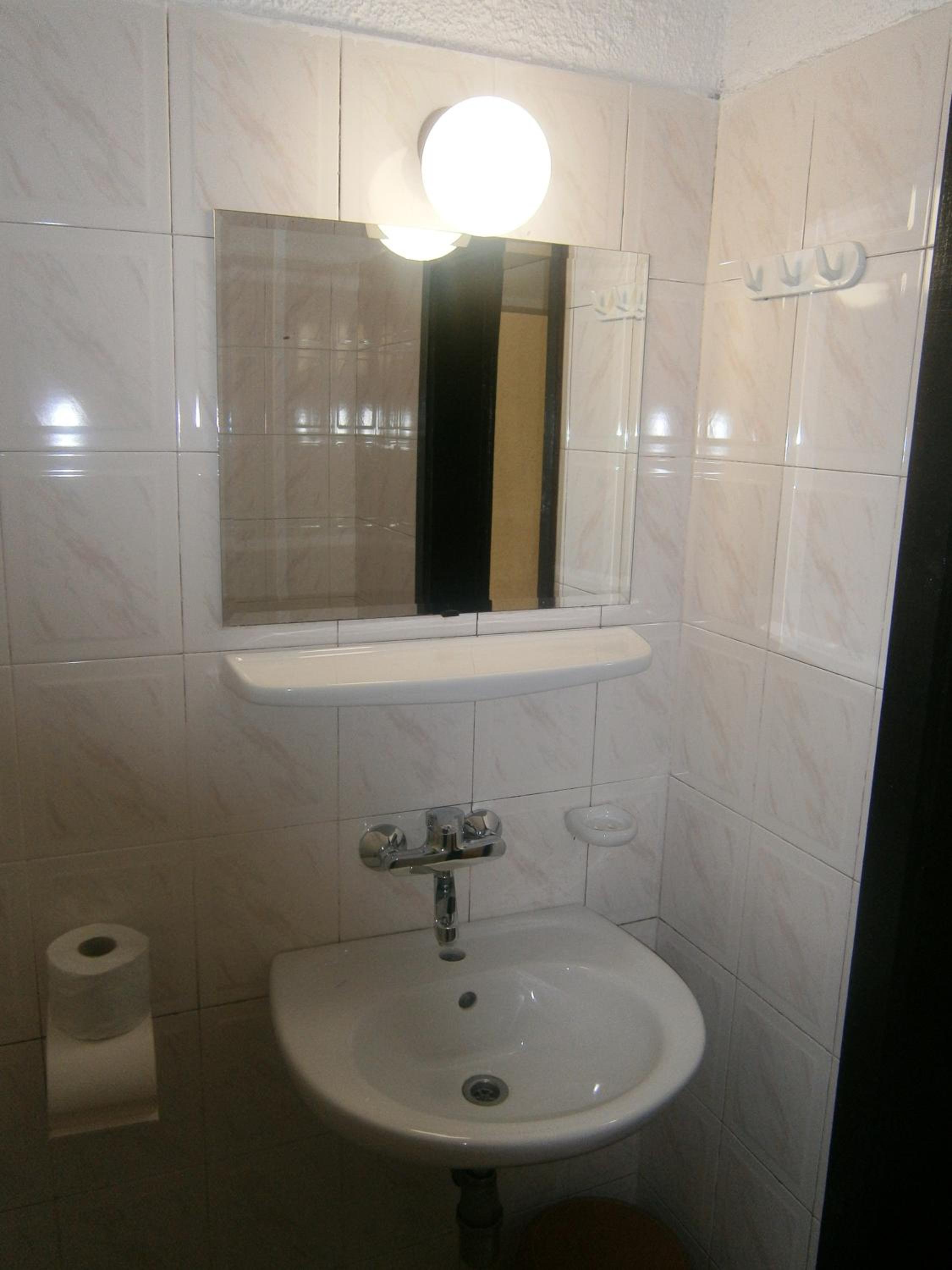 Standard Double or Twin Room (2 Adults + 1 Child) photo 3