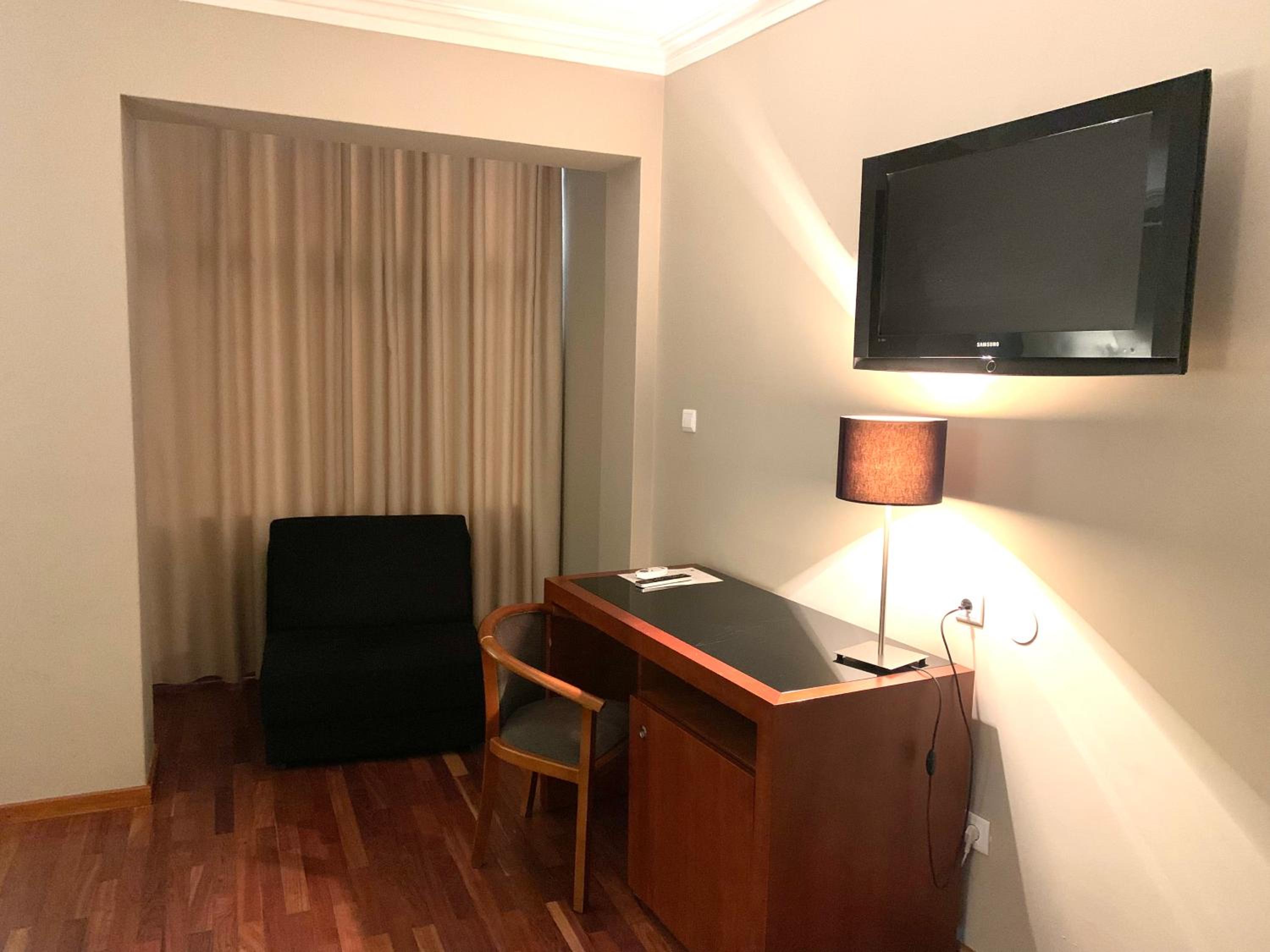 Double Room - Photo 3
