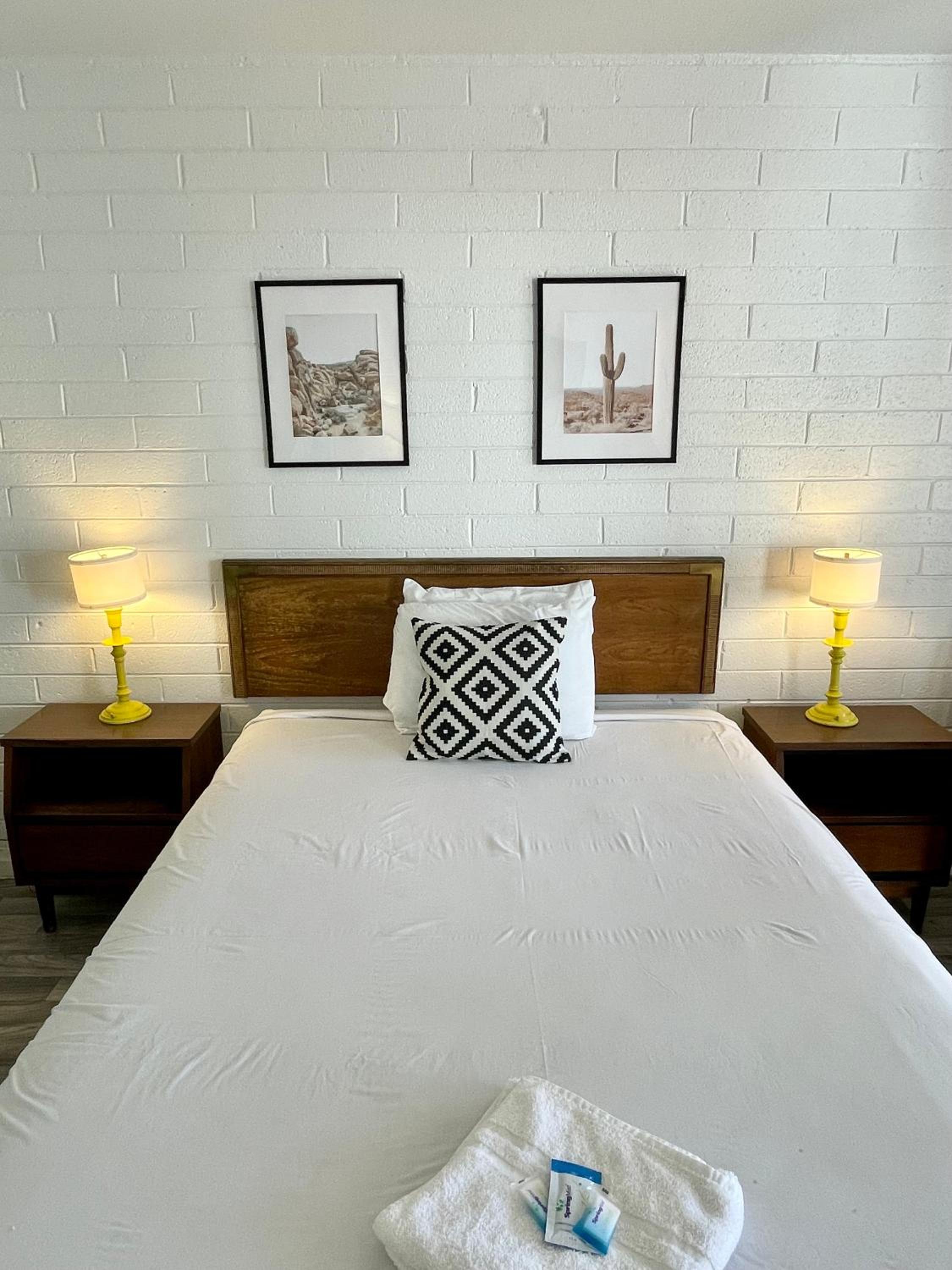 Queen Room - Photo 4