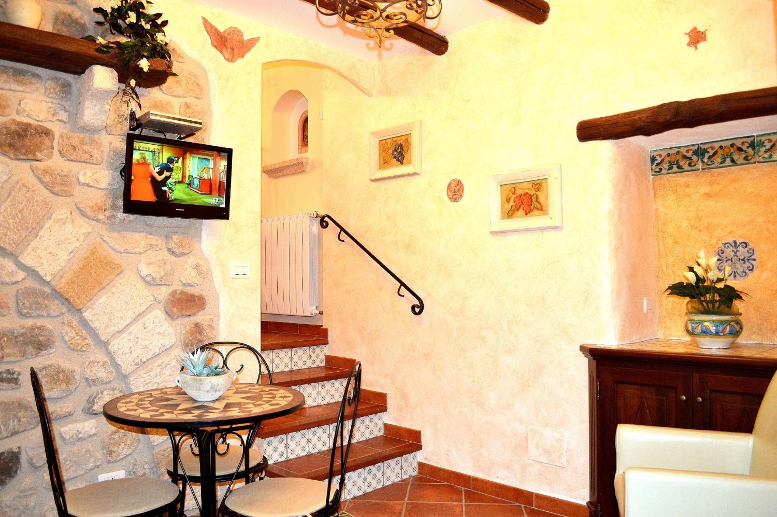 Suite - Photo 7
