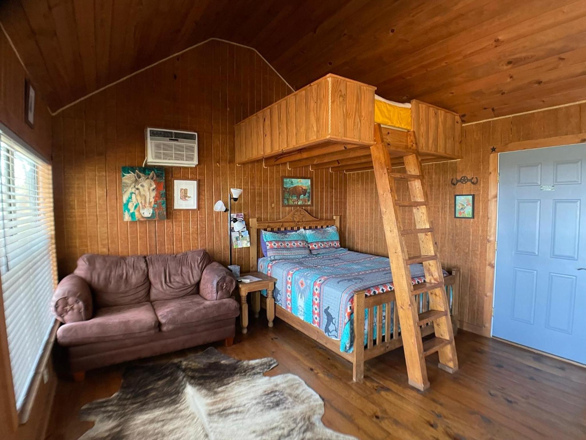 Family Cabin with Two Queen Beds
