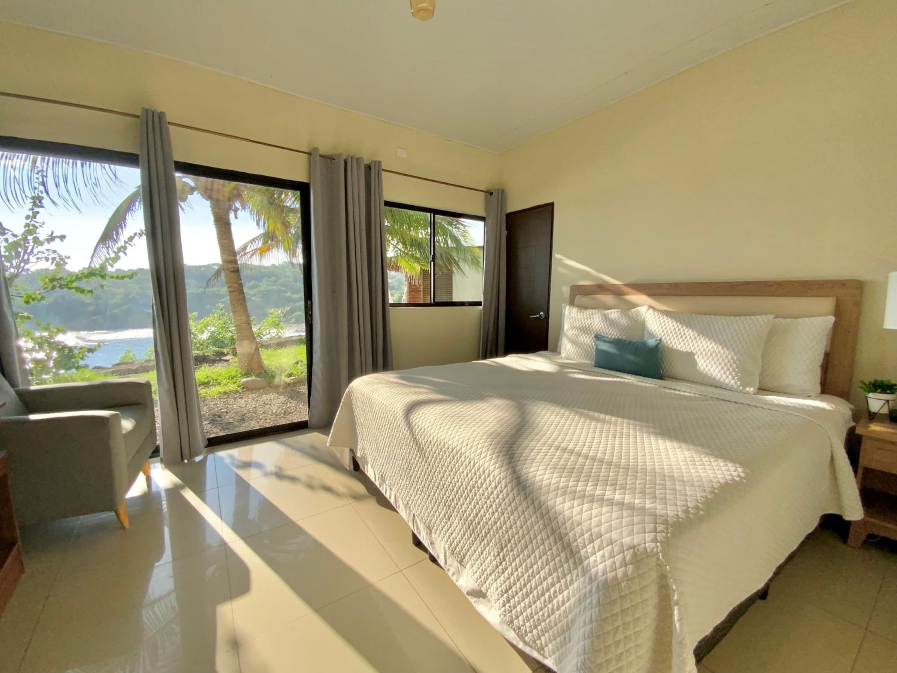 Deluxe Double Room with Sea View photo 1