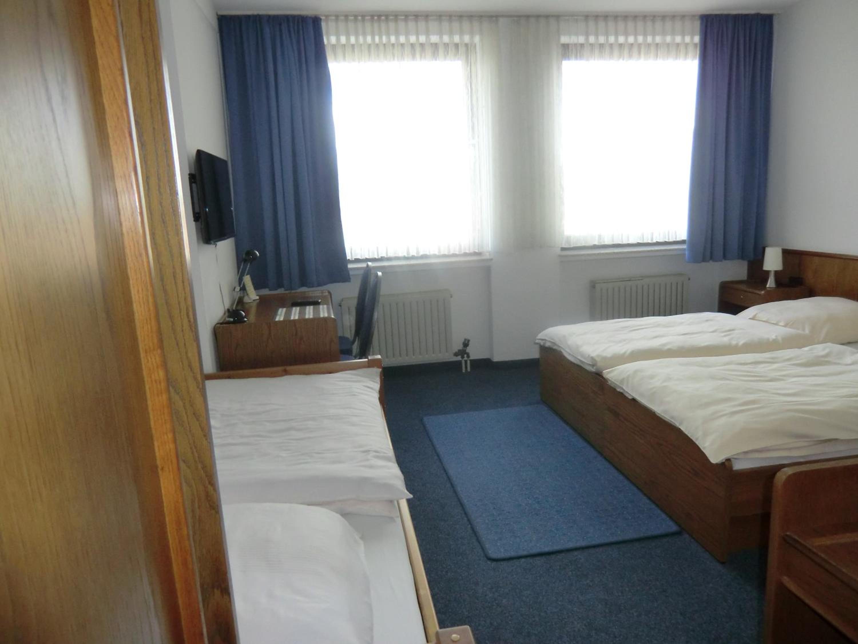 Triple Room - Photo 2
