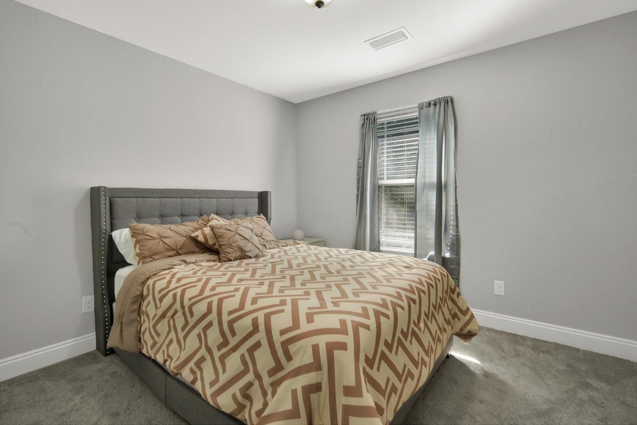 Four-Bedroom House photo 1
