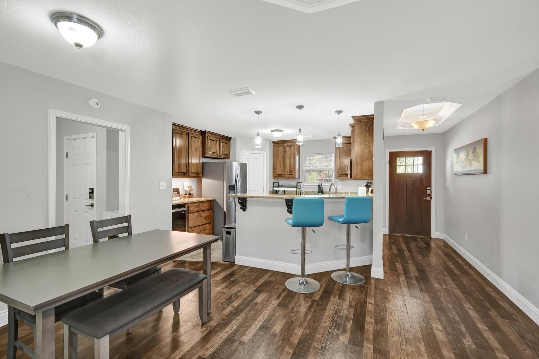 Four-Bedroom House photo 2