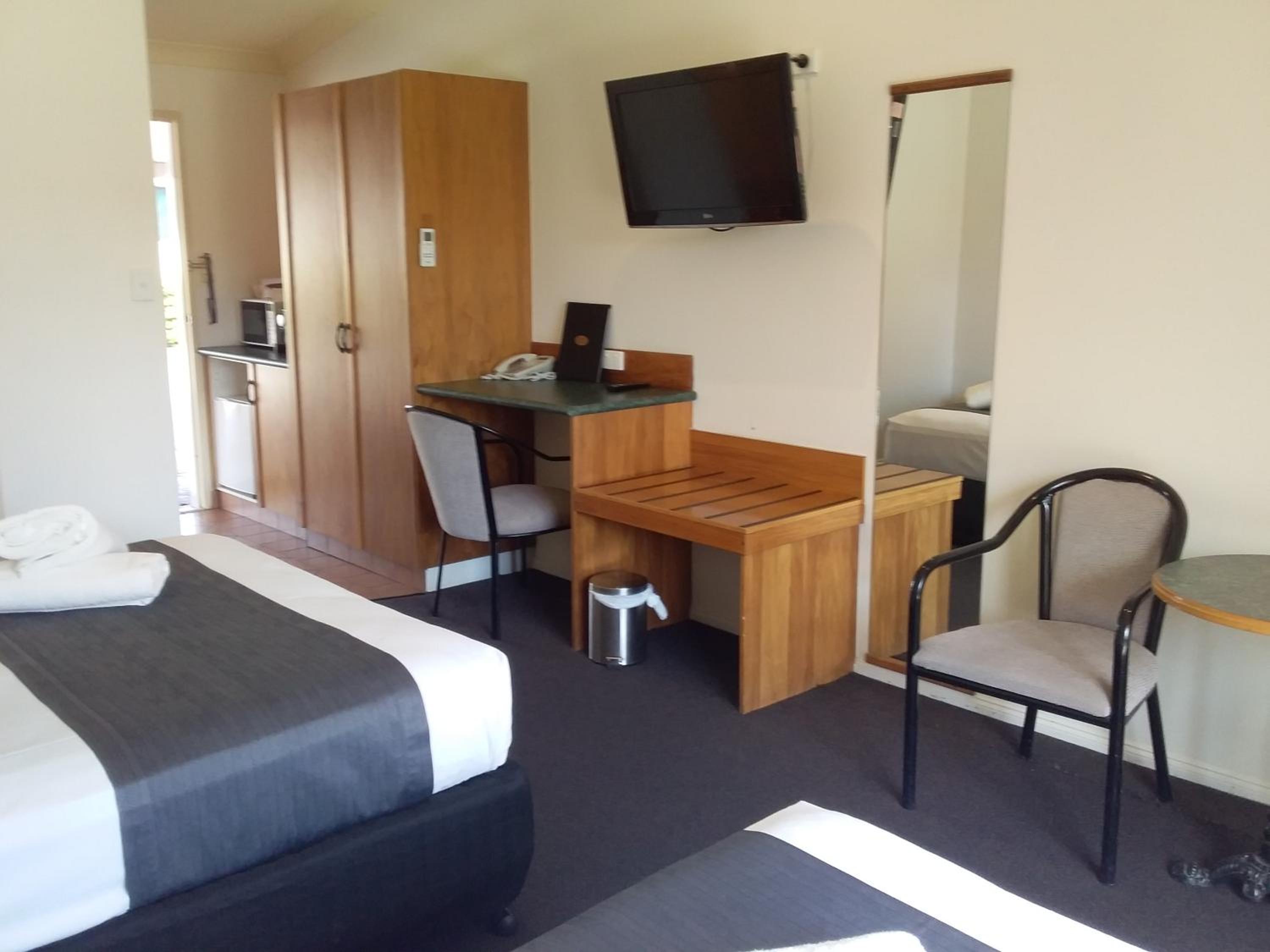 Deluxe Twin Room photo 2