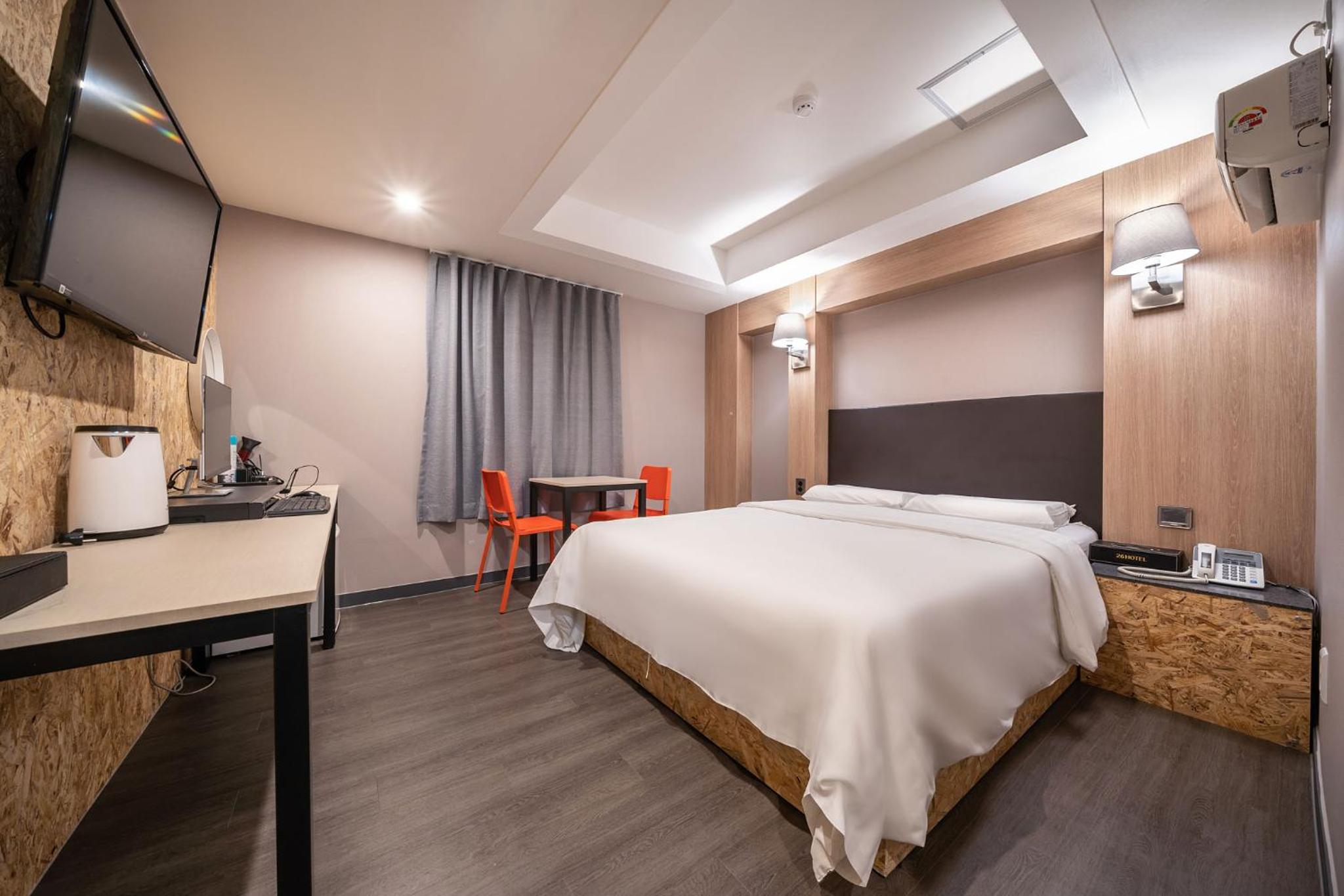 Economy Triple Room - Photo 5