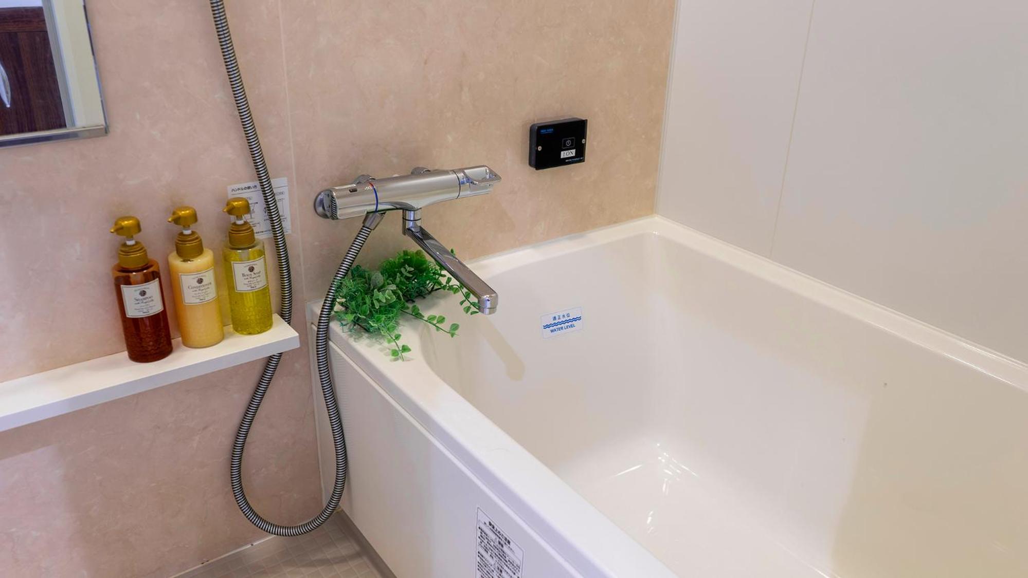 Double Room - Smoking (E-Cigarettes Only) - Photo 6