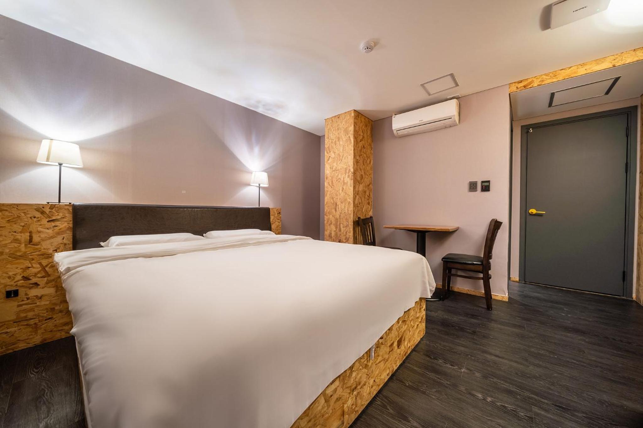 Deluxe Triple Room - Photo 3