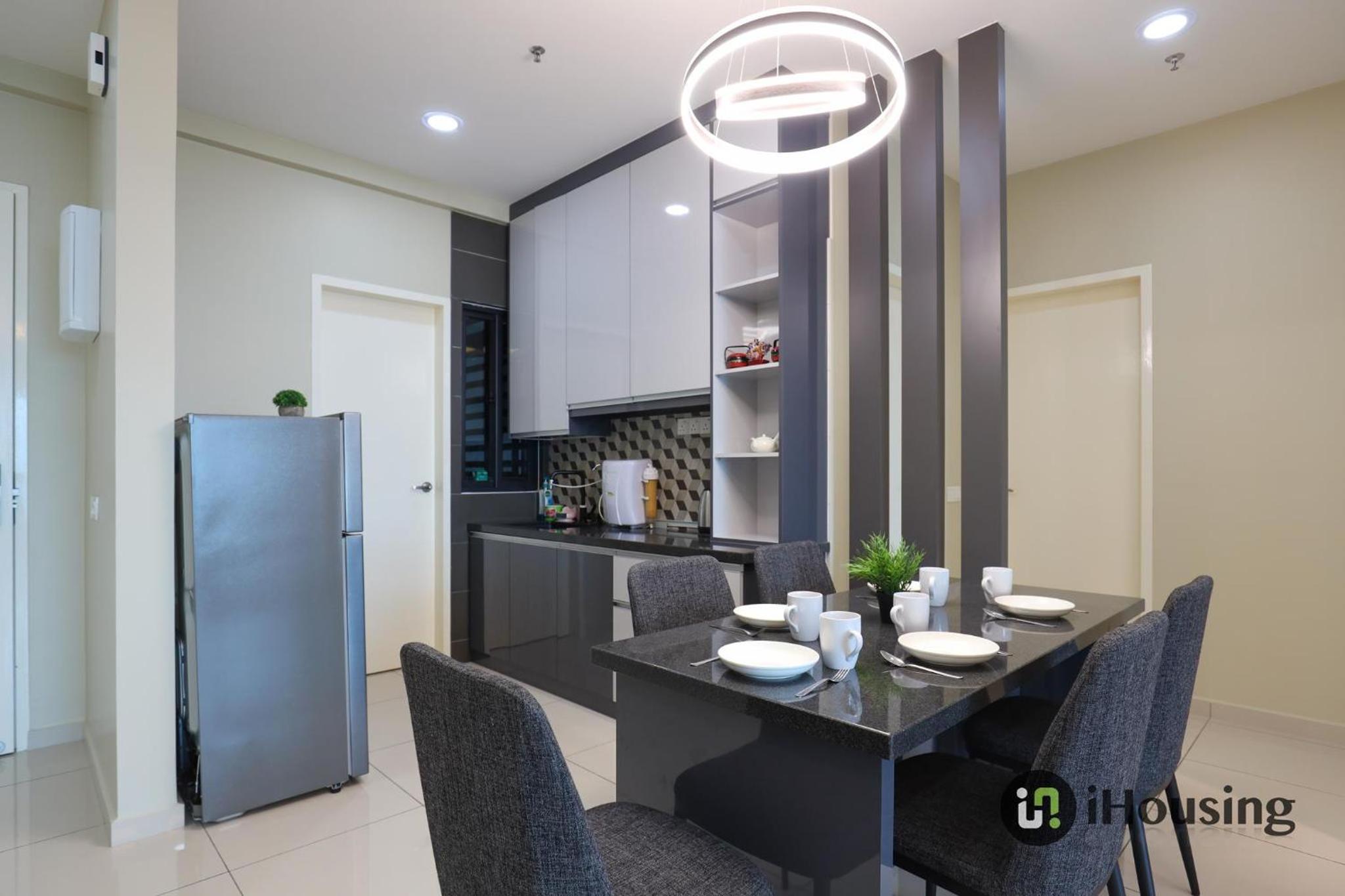 Two-Bedroom Apartment - Photo 3