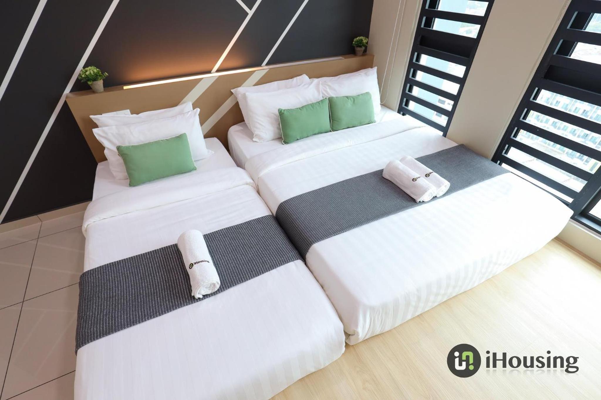 Two-Bedroom Apartment - Photo 45