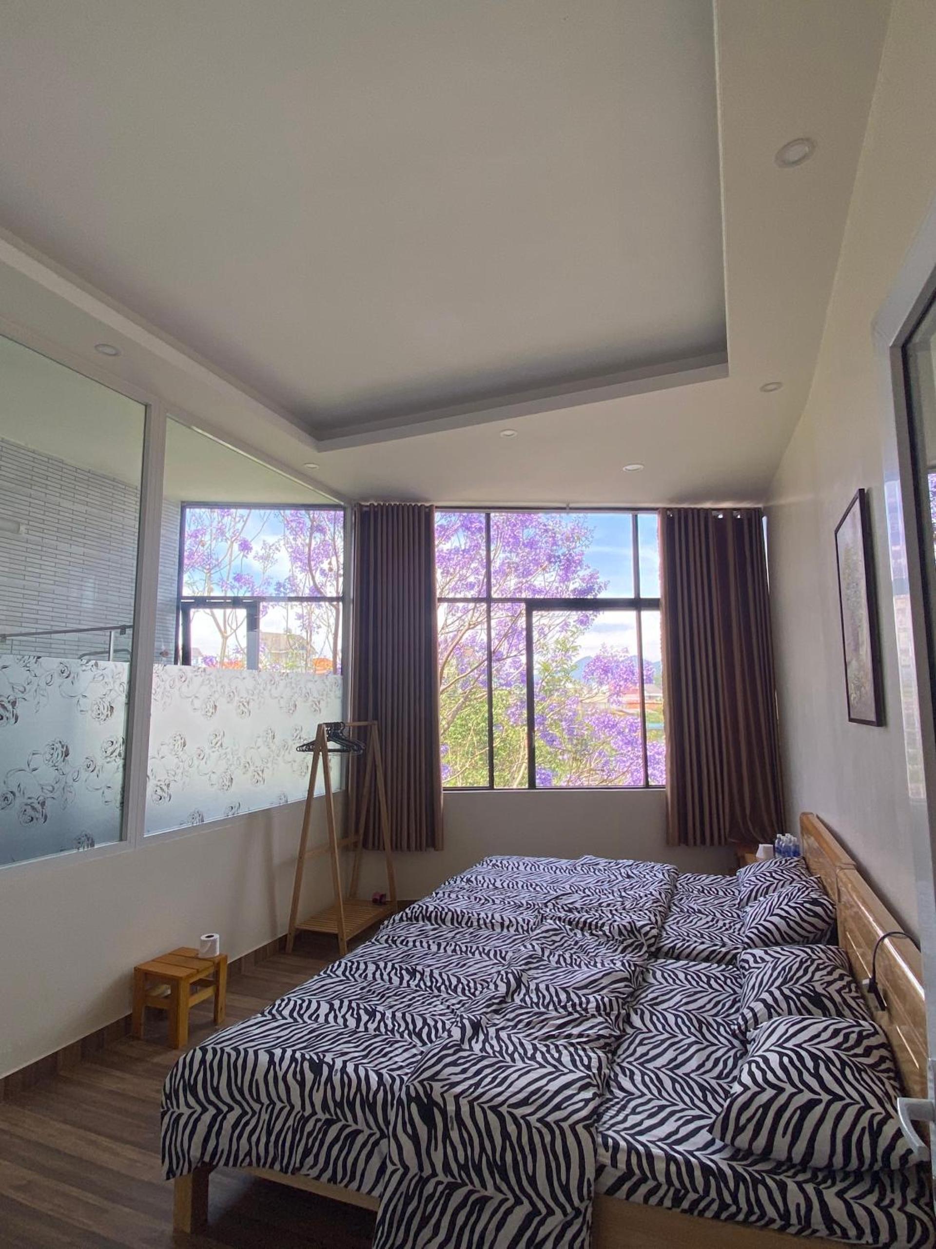 Quadruple Room with Mountain View
