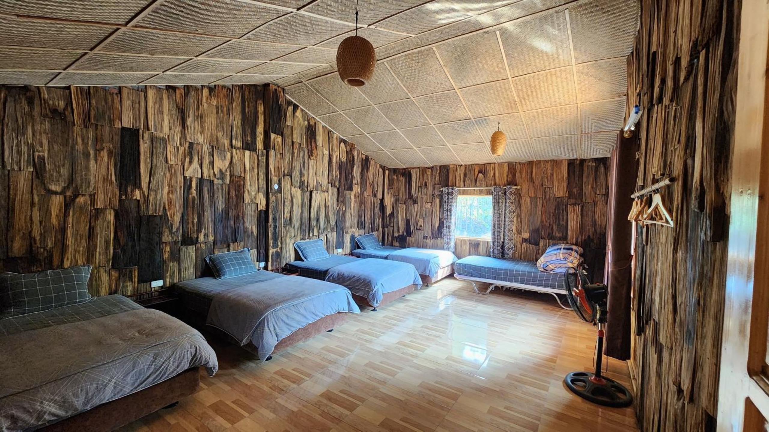 Mixed Dormitory Room photo 1