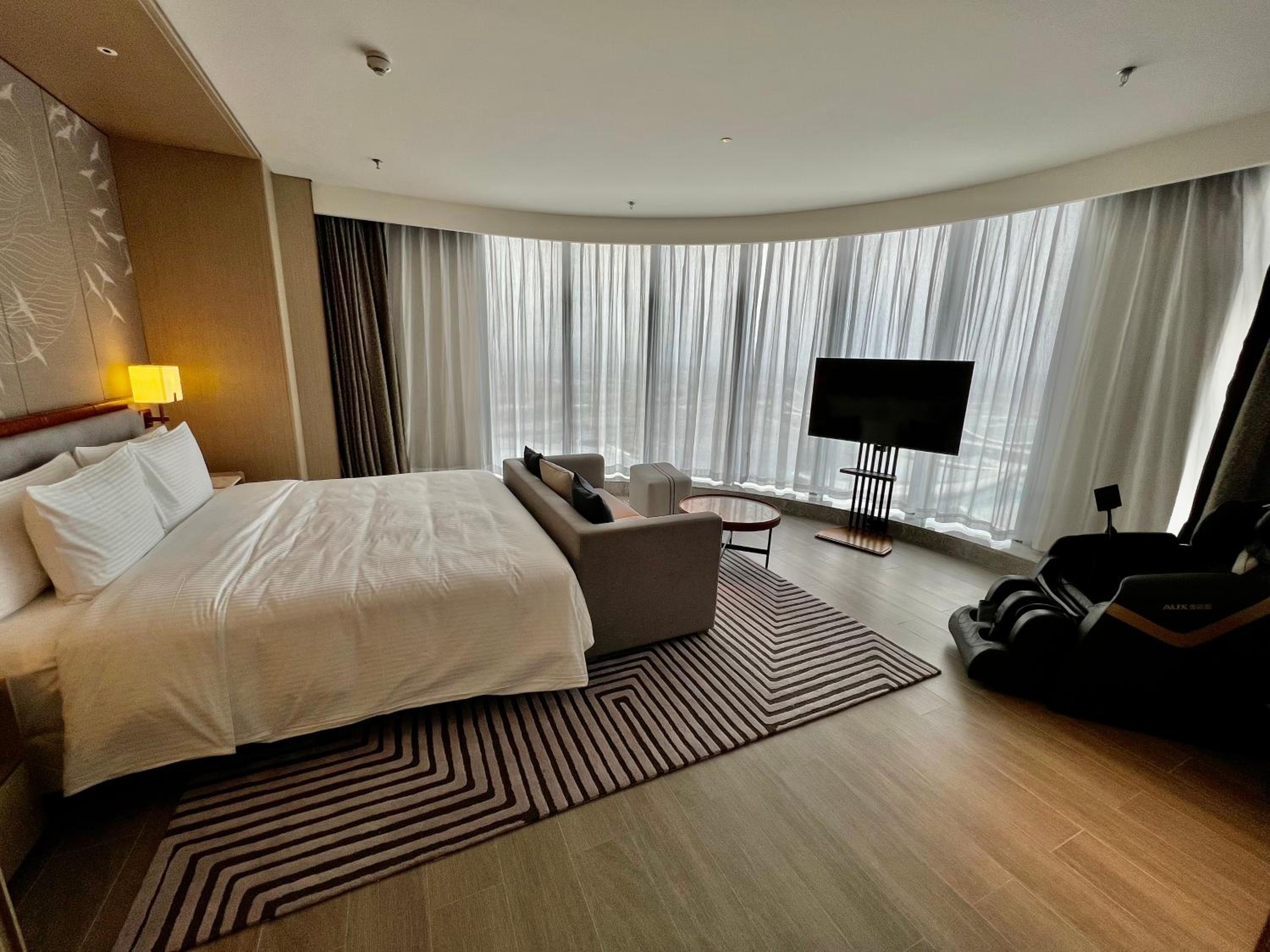 Executive Suite