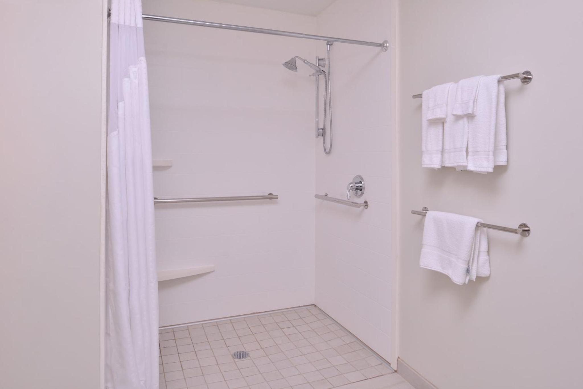 Standard King Room with Mobility Accessible Roll-In Shower - Photo 12