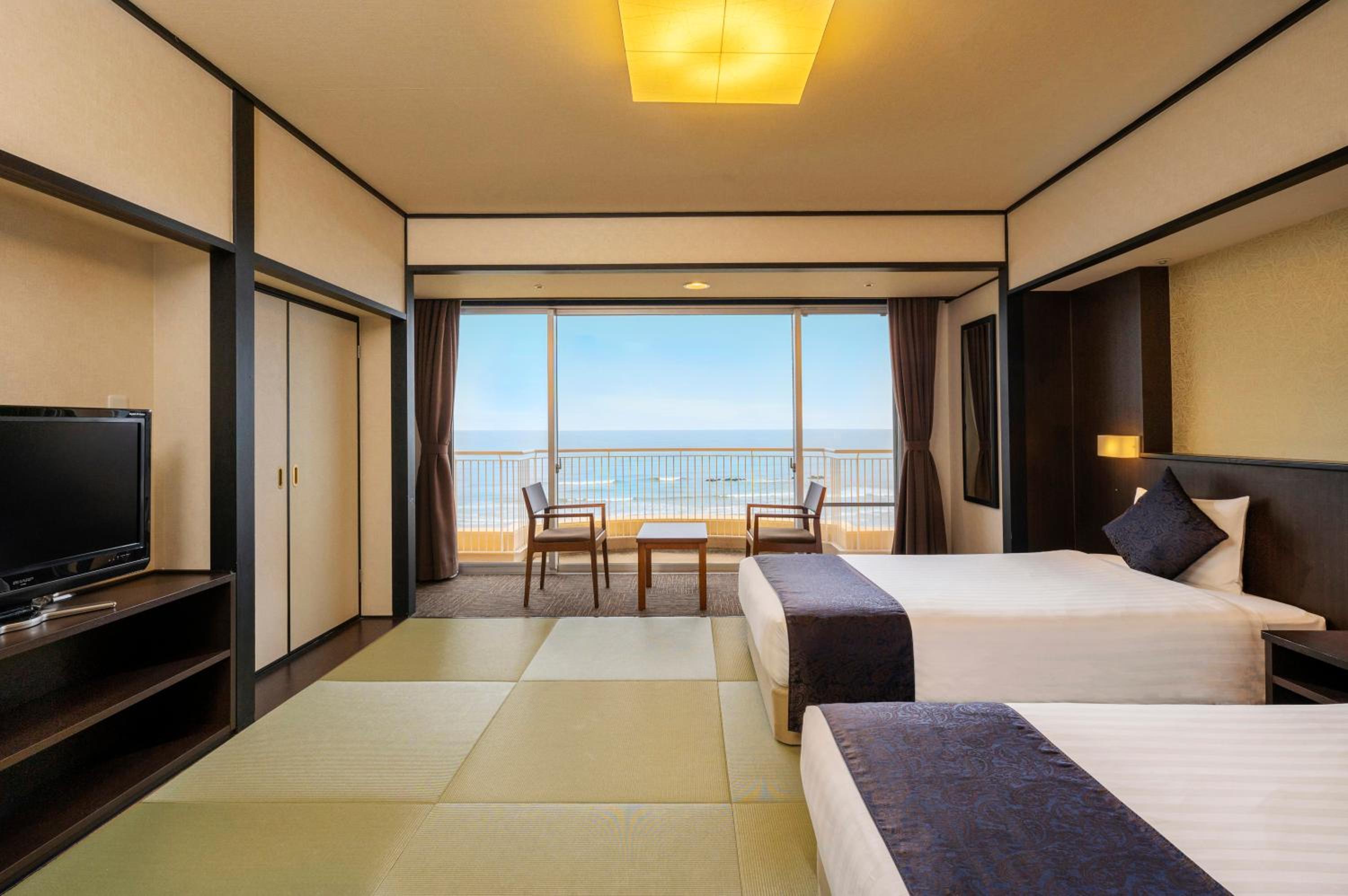 Japanese-style Room with Twin Bed on High Floor