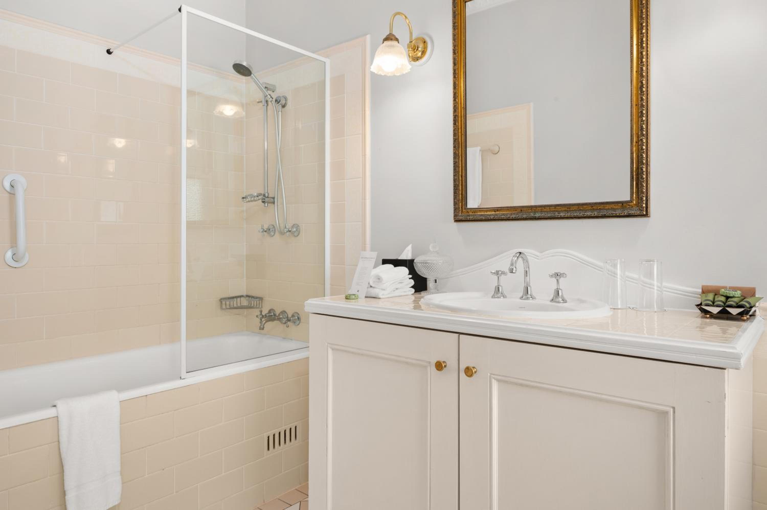 Superior Queen Room photo 3