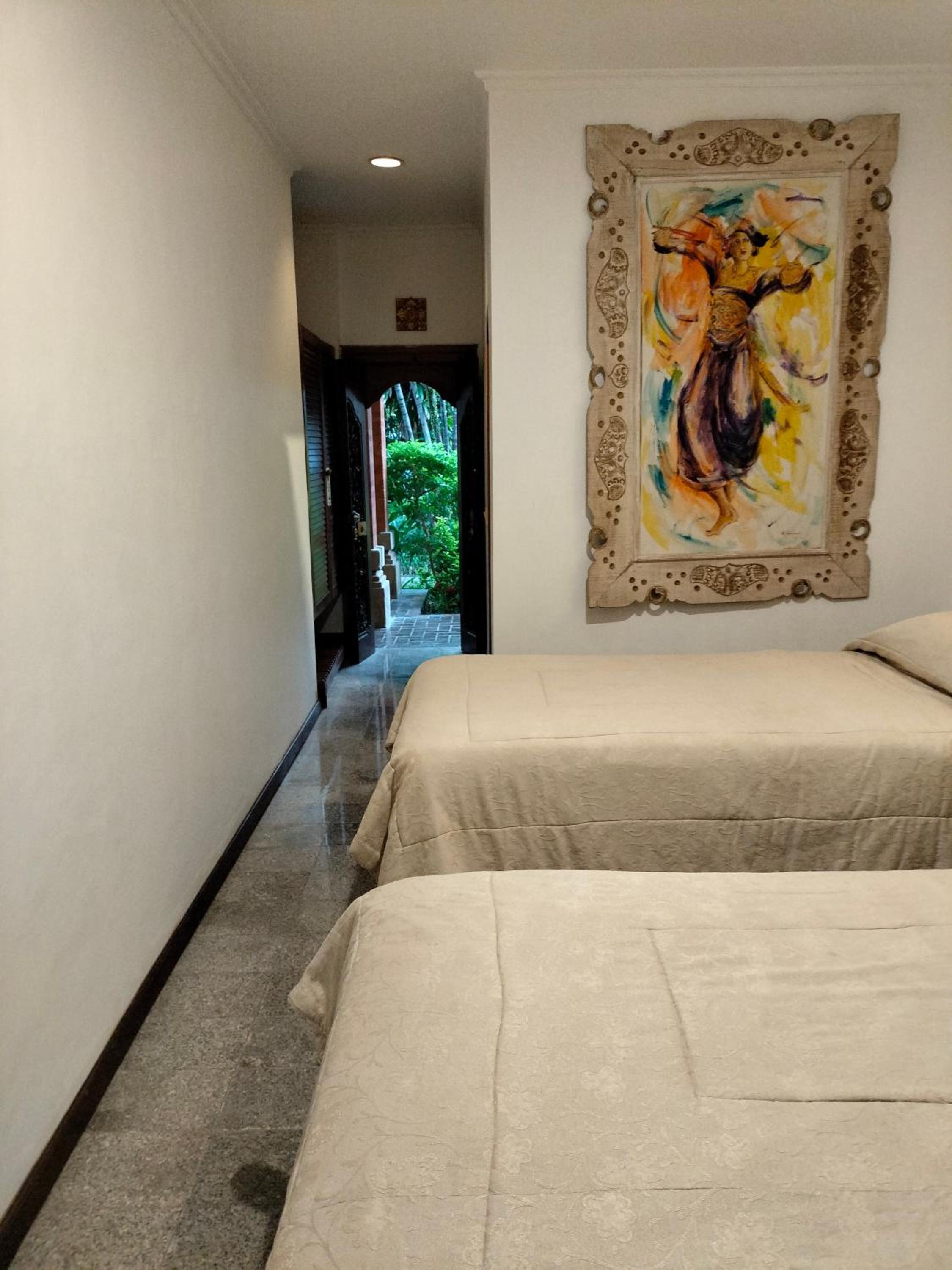 Small Twin Room - located near to lobby photo 1