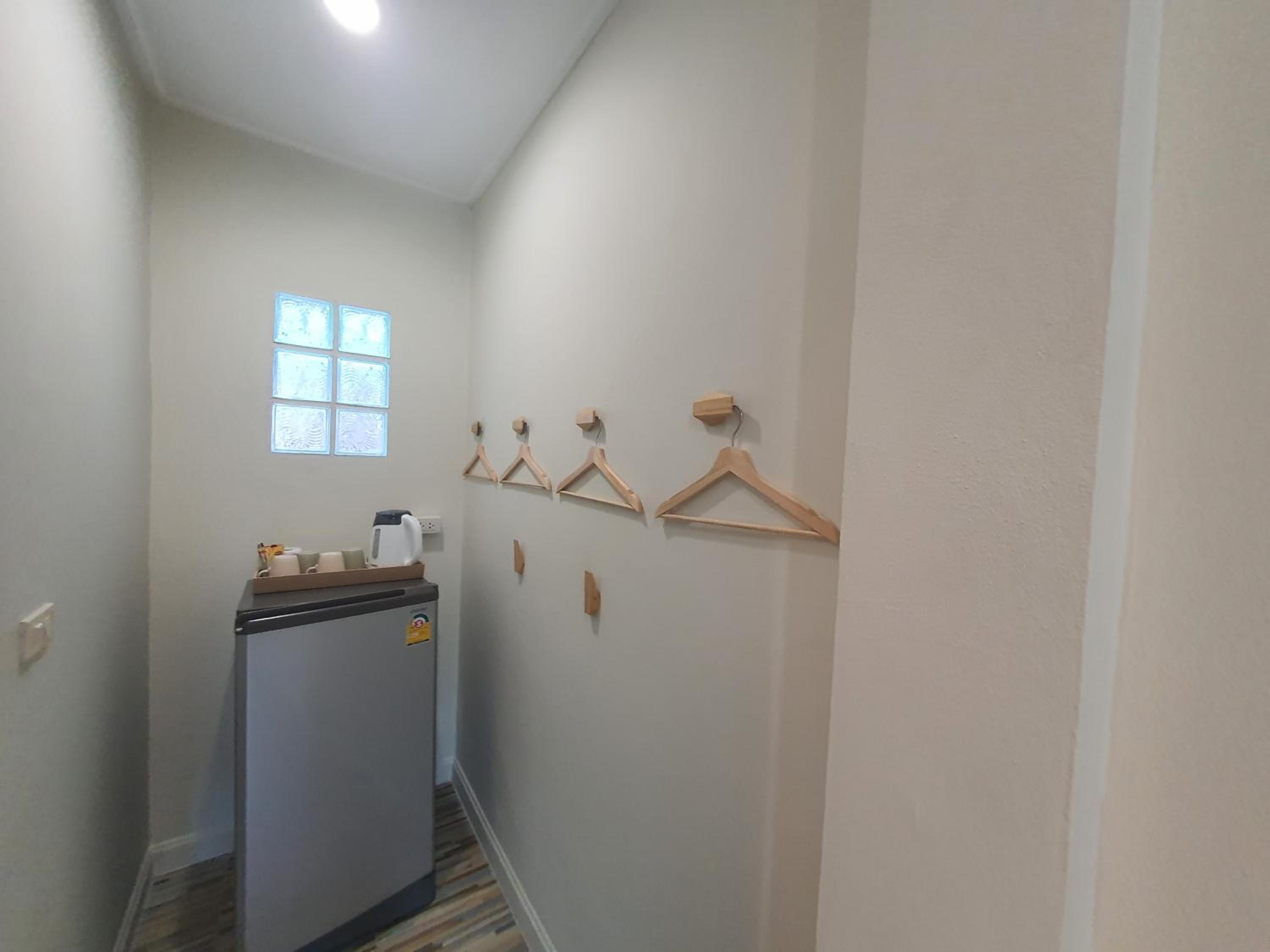 Deluxe Double or Twin Room - Photo 11