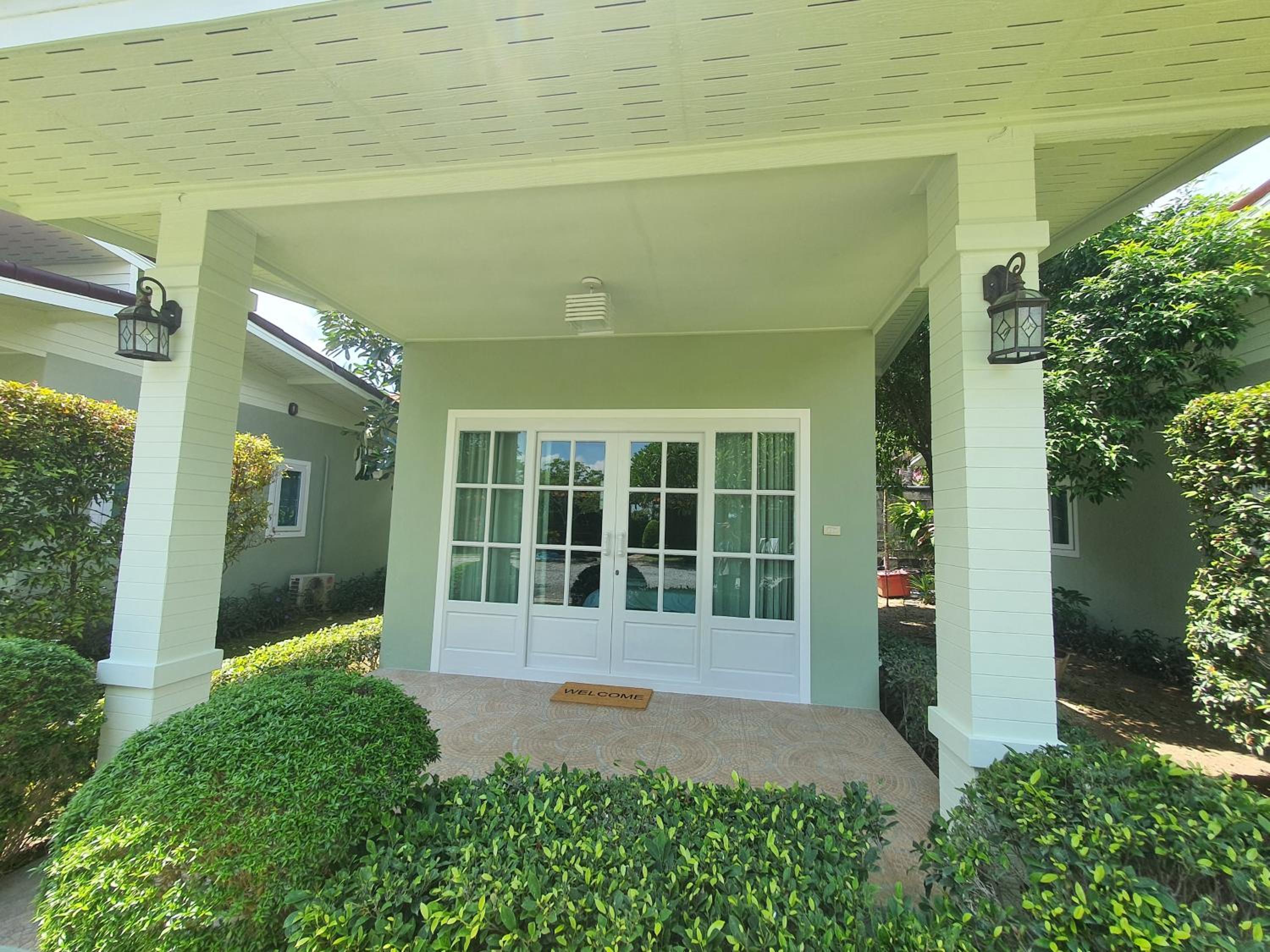 Deluxe Double or Twin Room - Photo 3