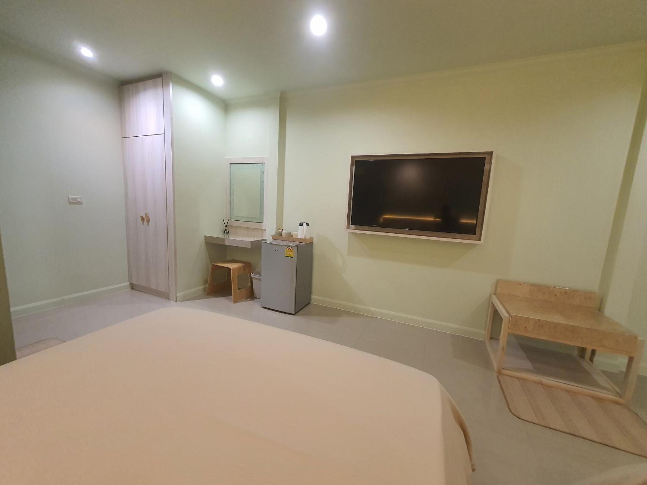 Superior Quadruple Room - Photo 9