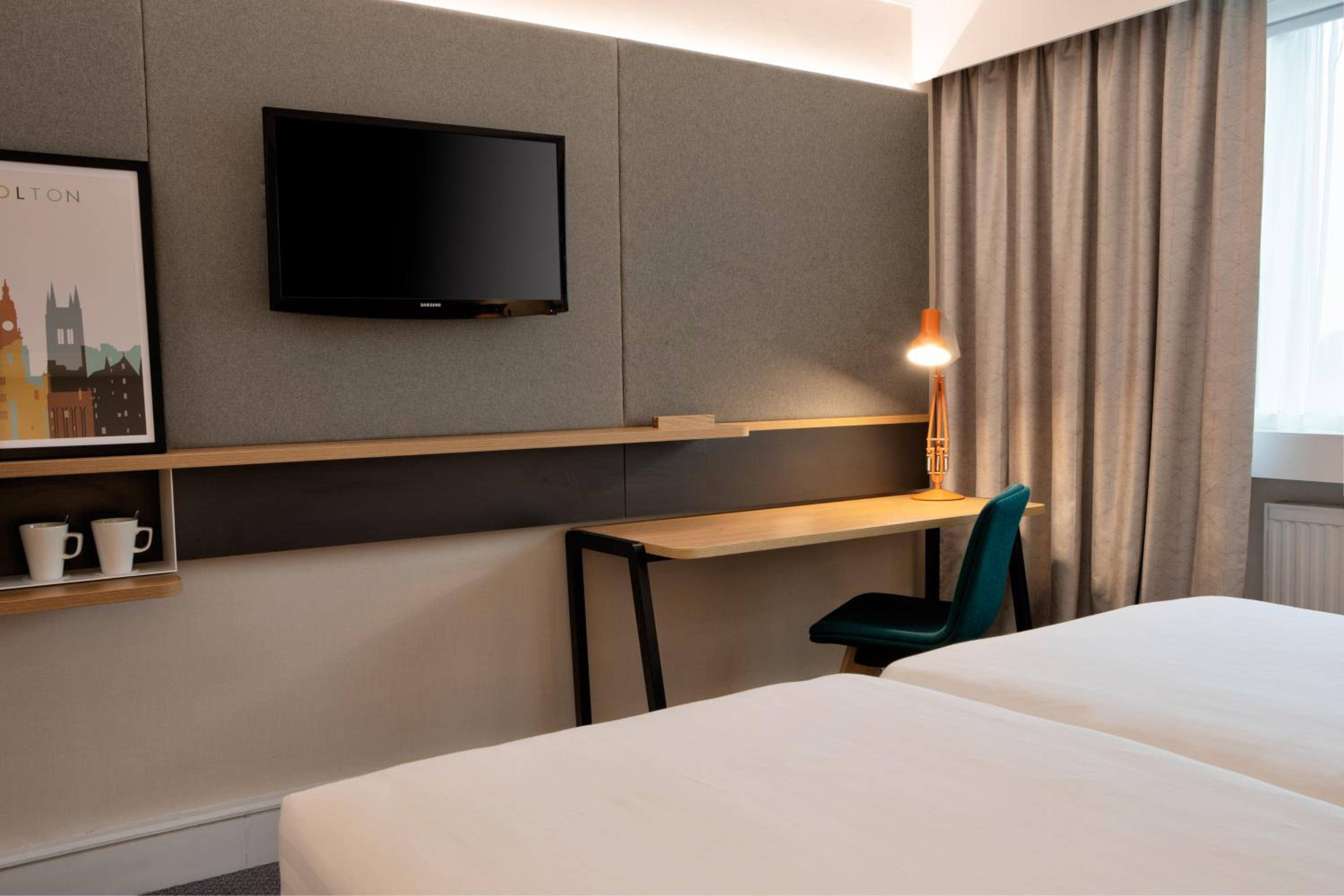 Standard Twin Room - Photo 9
