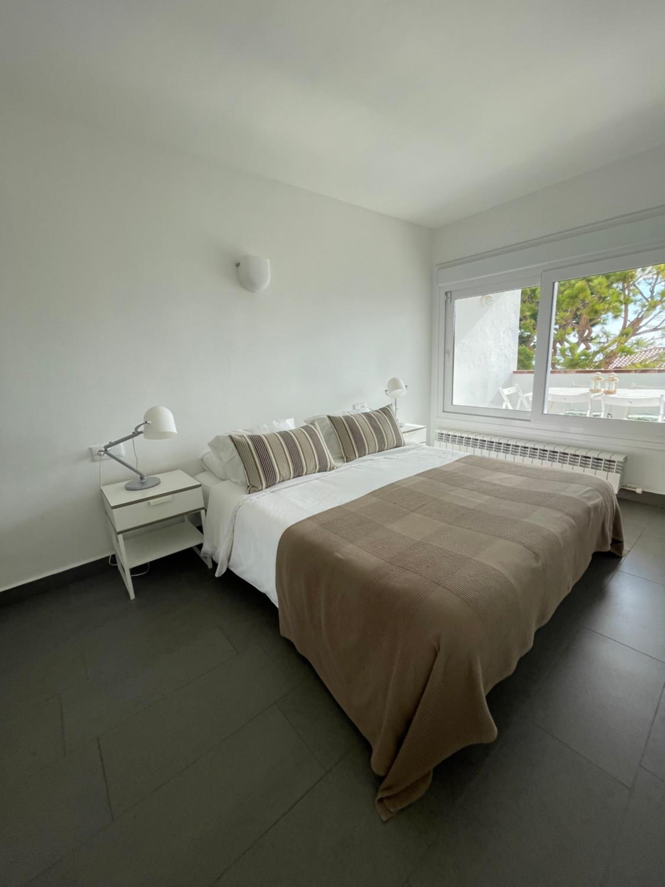 Luxury Three-Bedroom Apartment - De la Bufera 606 –B2-4 photo 3