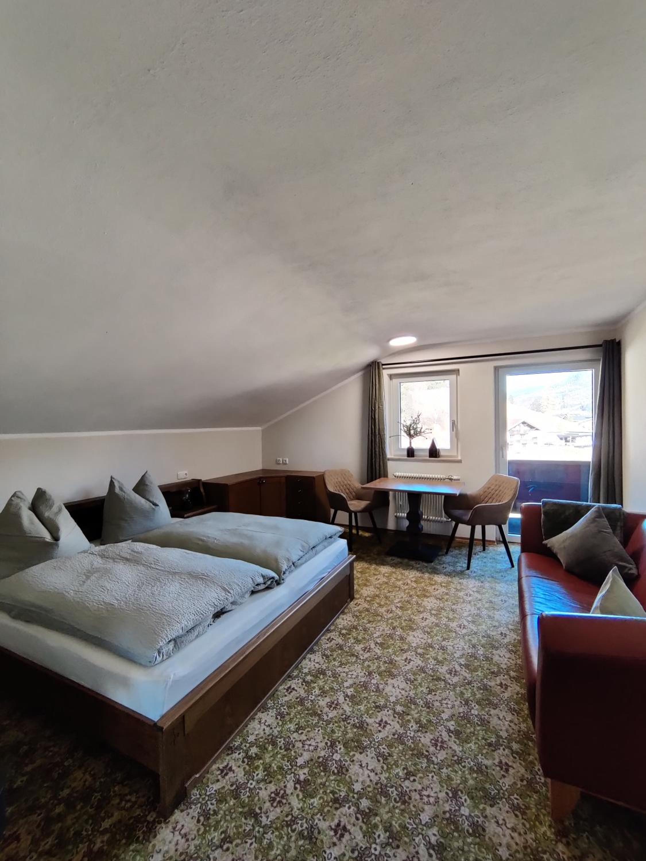 Double Room with Private Bathroom