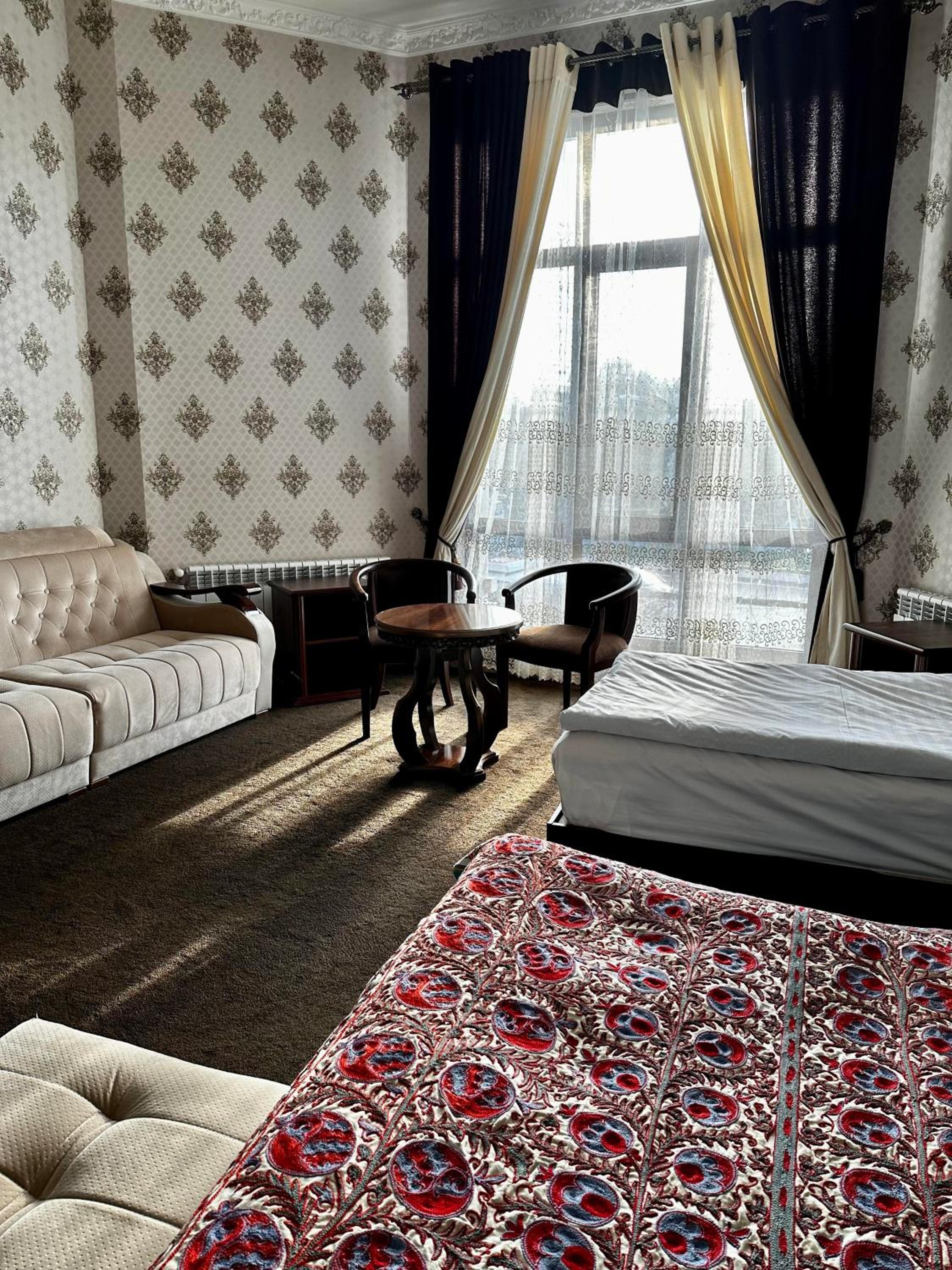 Deluxe Family Room photo 1